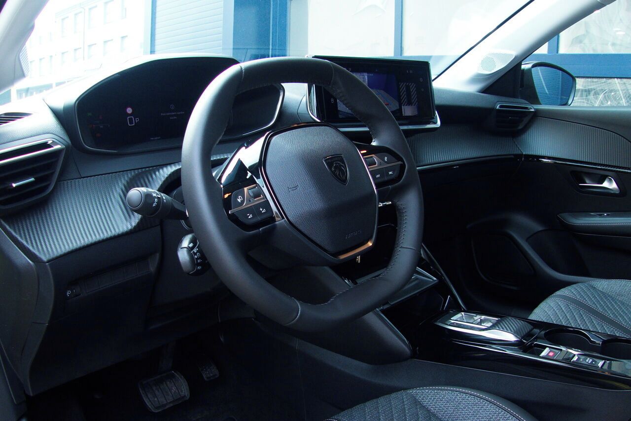 Peugeot 208, ALLURE Hybrid 110 e-DCS6 - fotka 5