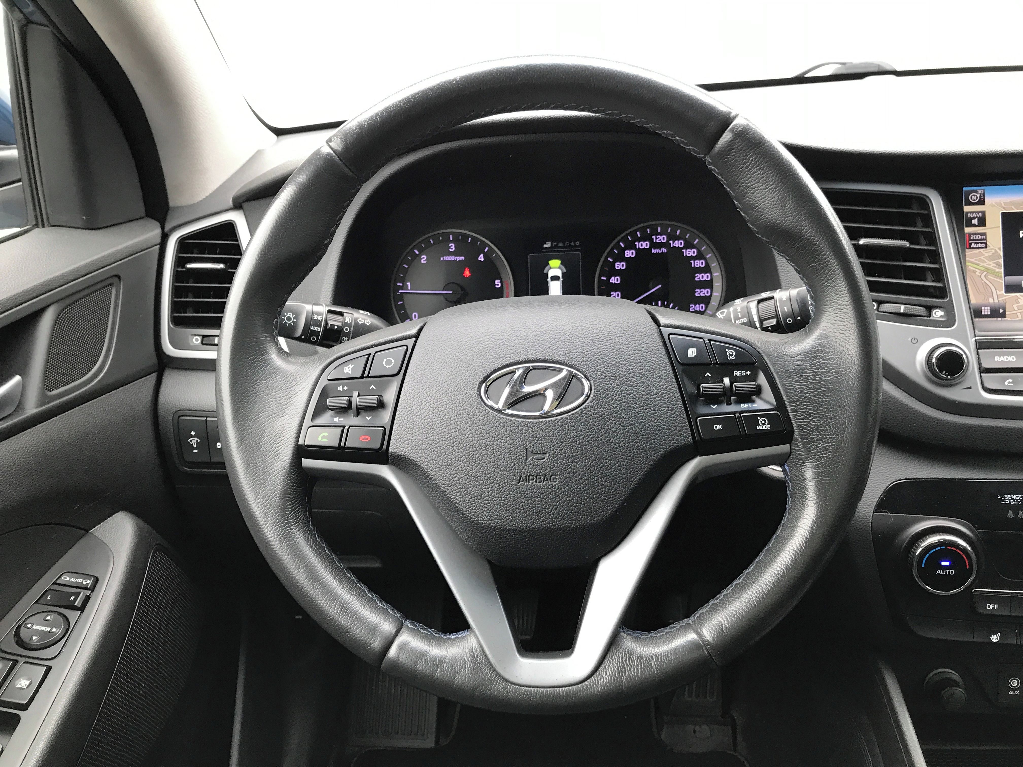 Hyundai Tucson, 2,0 CRDi 100 kW 4x4 man. - fotka 6