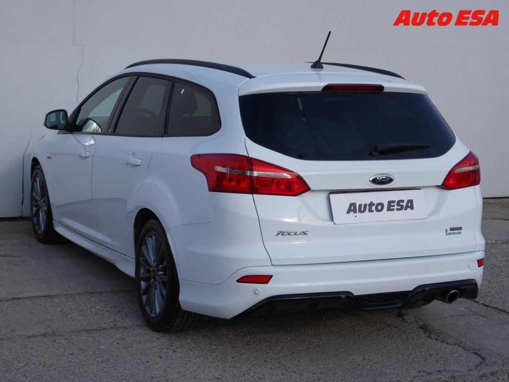 Ford Focus, 1.5 EB,ČR,Výhř.sed. - fotka 4