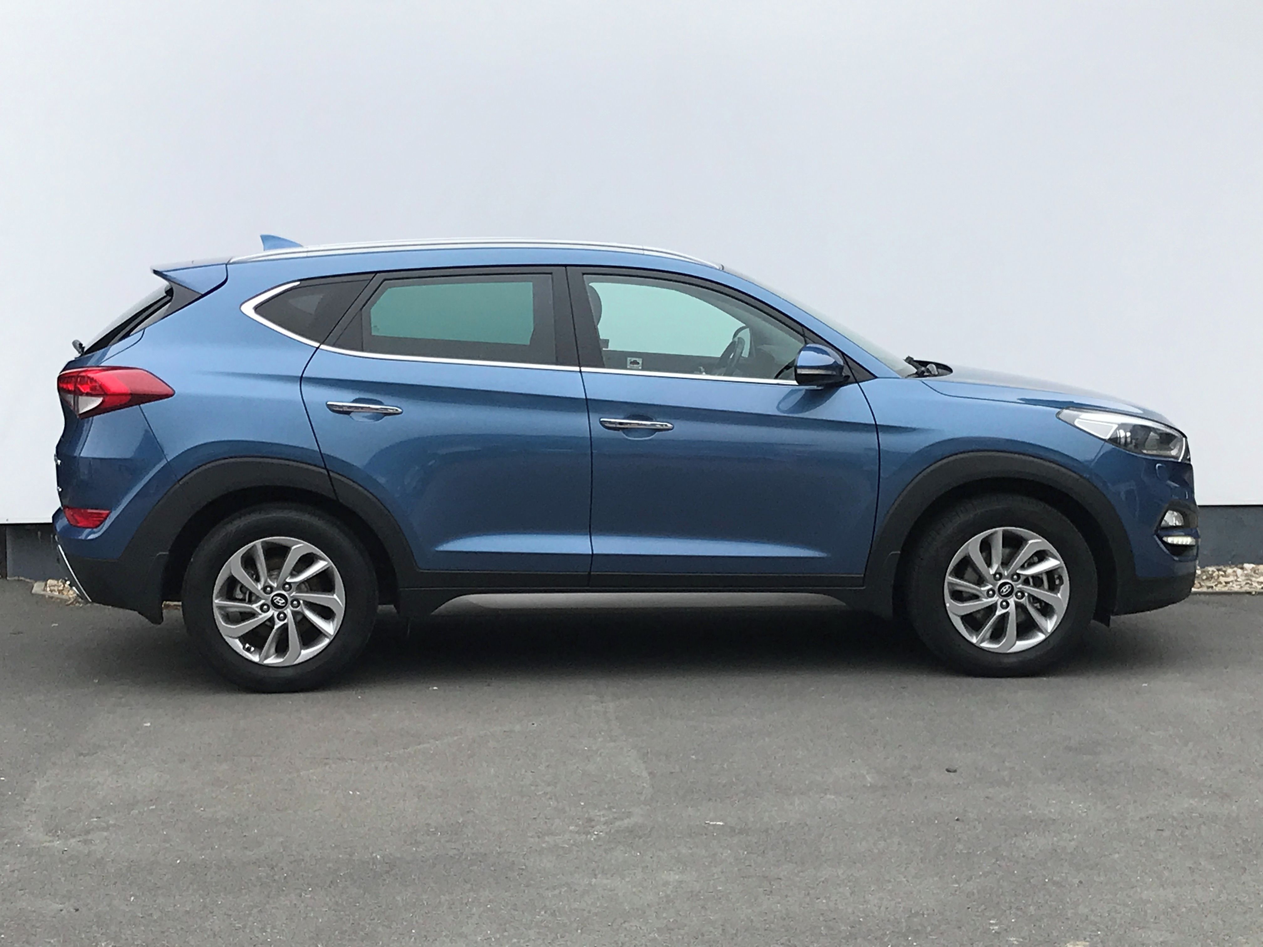 Hyundai Tucson, 2,0 CRDi 100 kW 4x4 man. - fotka 3