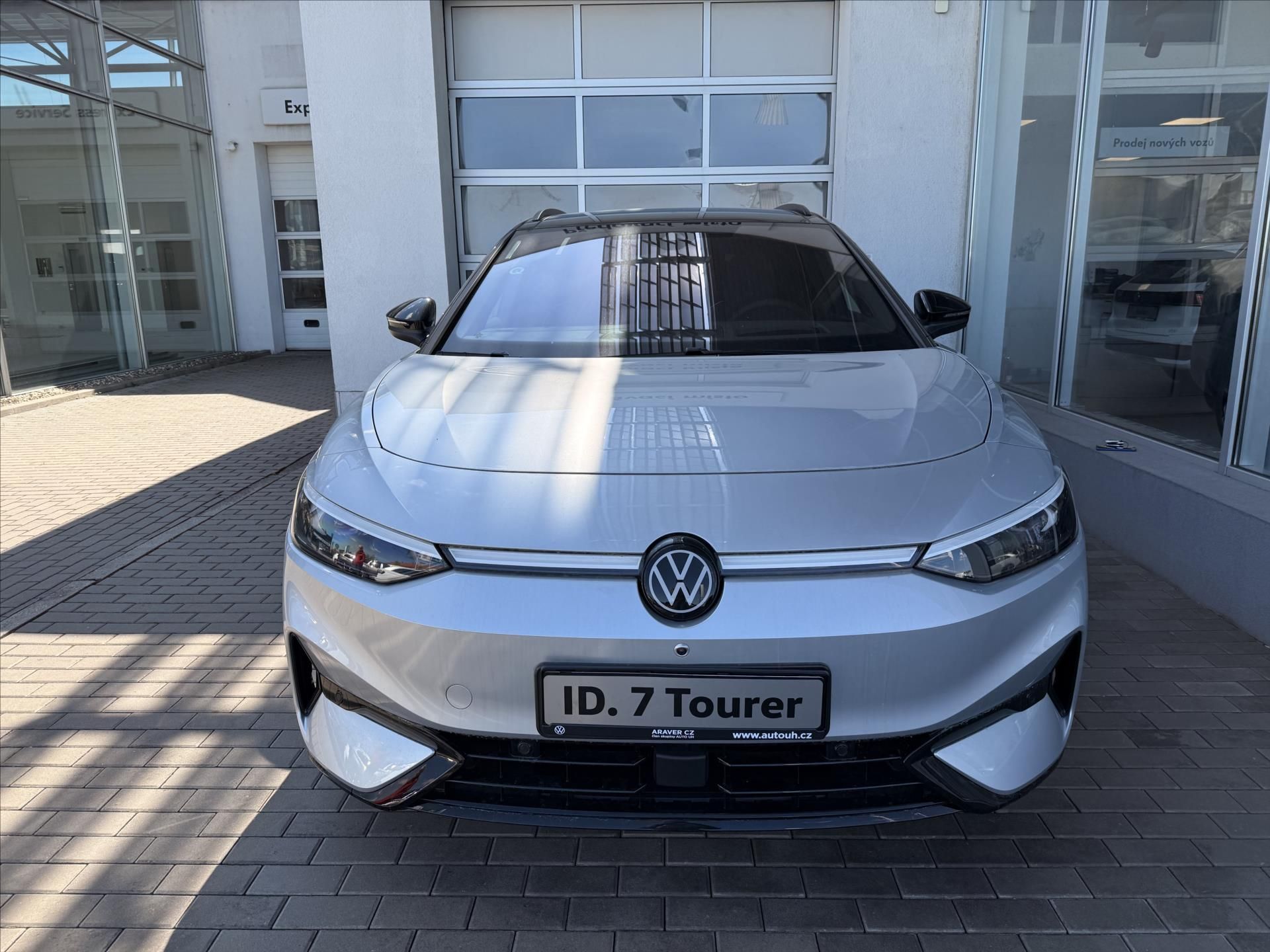 Volkswagen ID.7 Tourer, 210 kW 77kWh  Pro People - fotka 2
