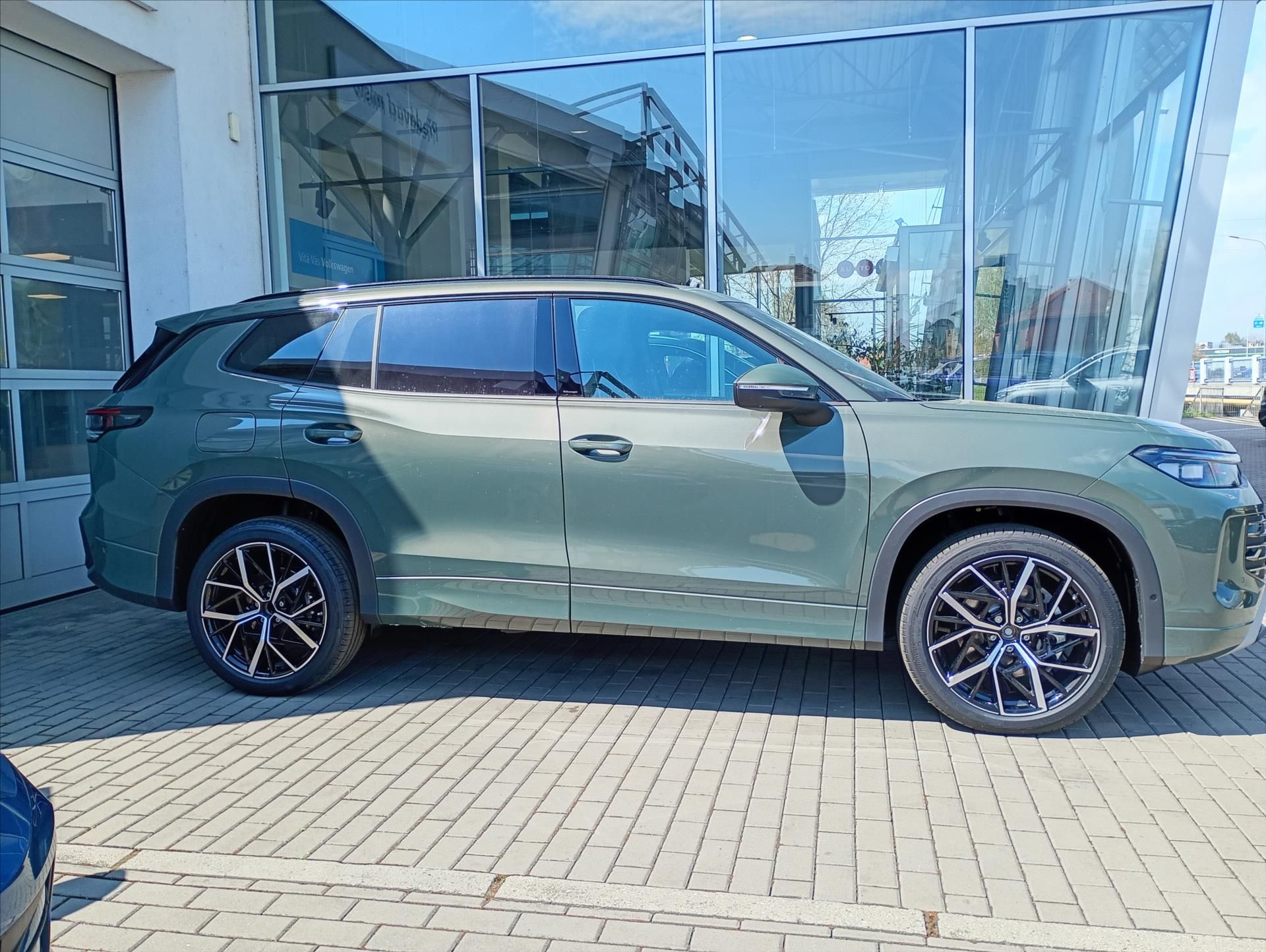 Volkswagen Tayron, 1,5 TSI 150kW eHybrid  Eleganc - fotka 4