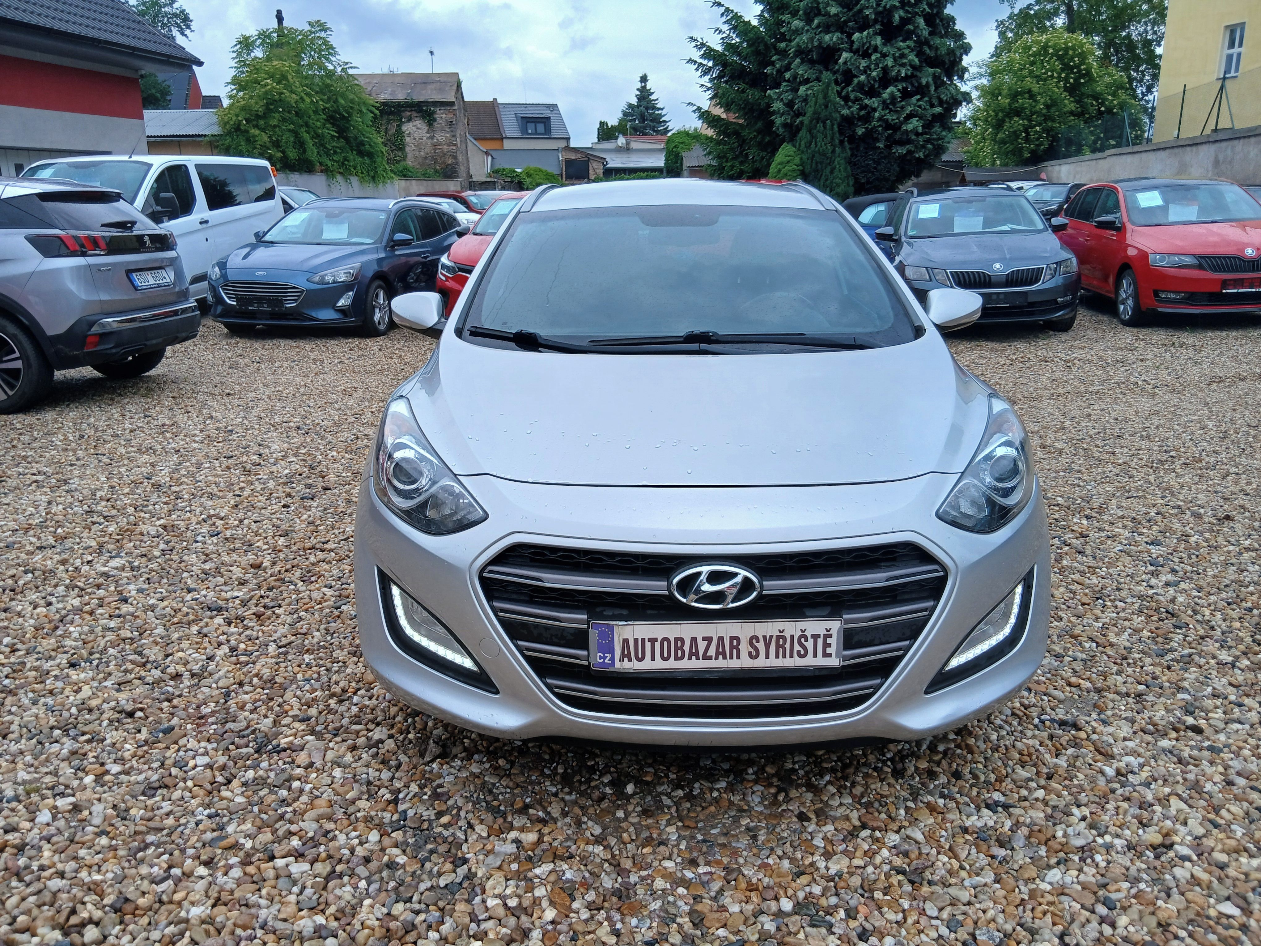 Hyundai i30, 1.6CRDi 81KW DPH, ČR+Zim.kola - fotka 2