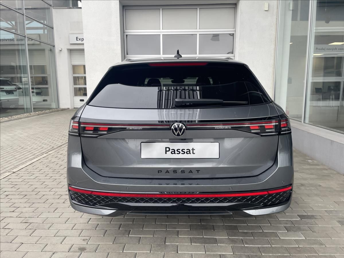 Volkswagen Passat, 1,5 TSI 200 kW eHybrid  R-Line - fotka 6
