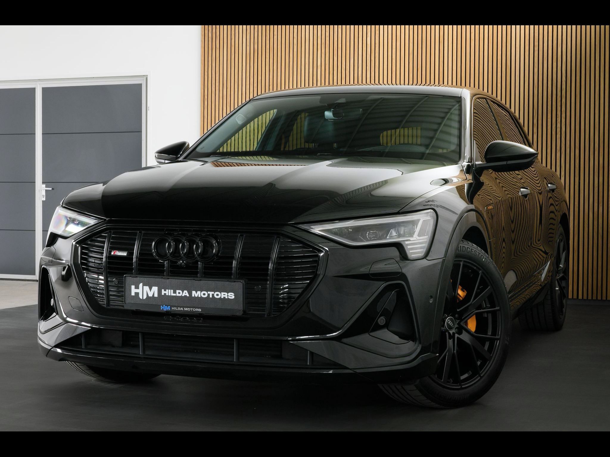 Audi e-tron, 55 300kW S-line BlackEdi NV TZ - fotka 4