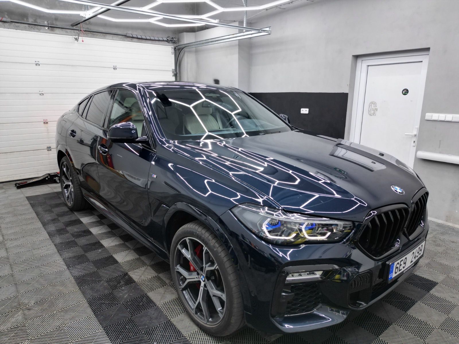 BMW X6, BMW X6, xDrive40i MAX výbava! - fotka 2