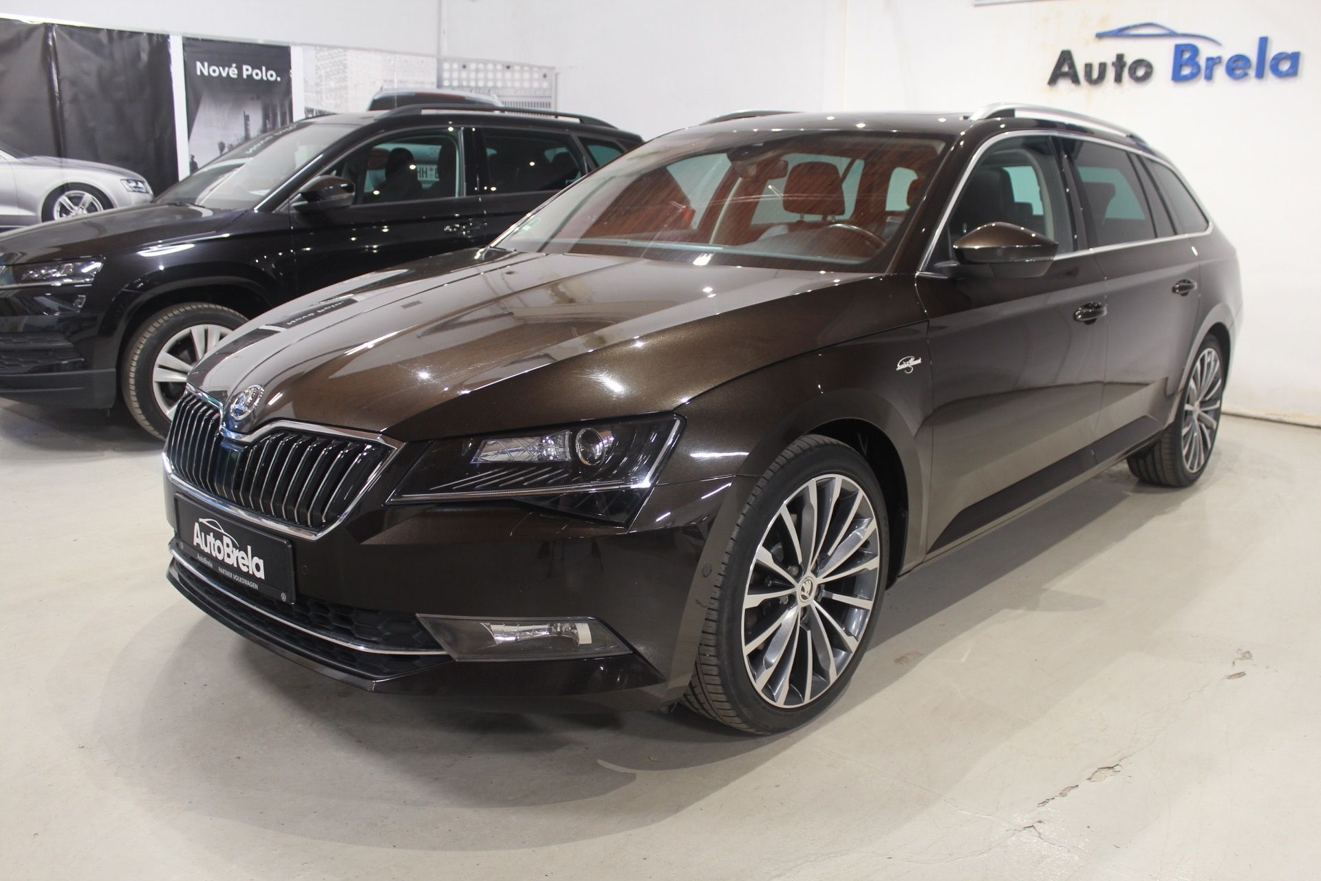 Škoda Superb, 2.0TDI DSG 4x4 L&K LED Tažné z - fotka 6