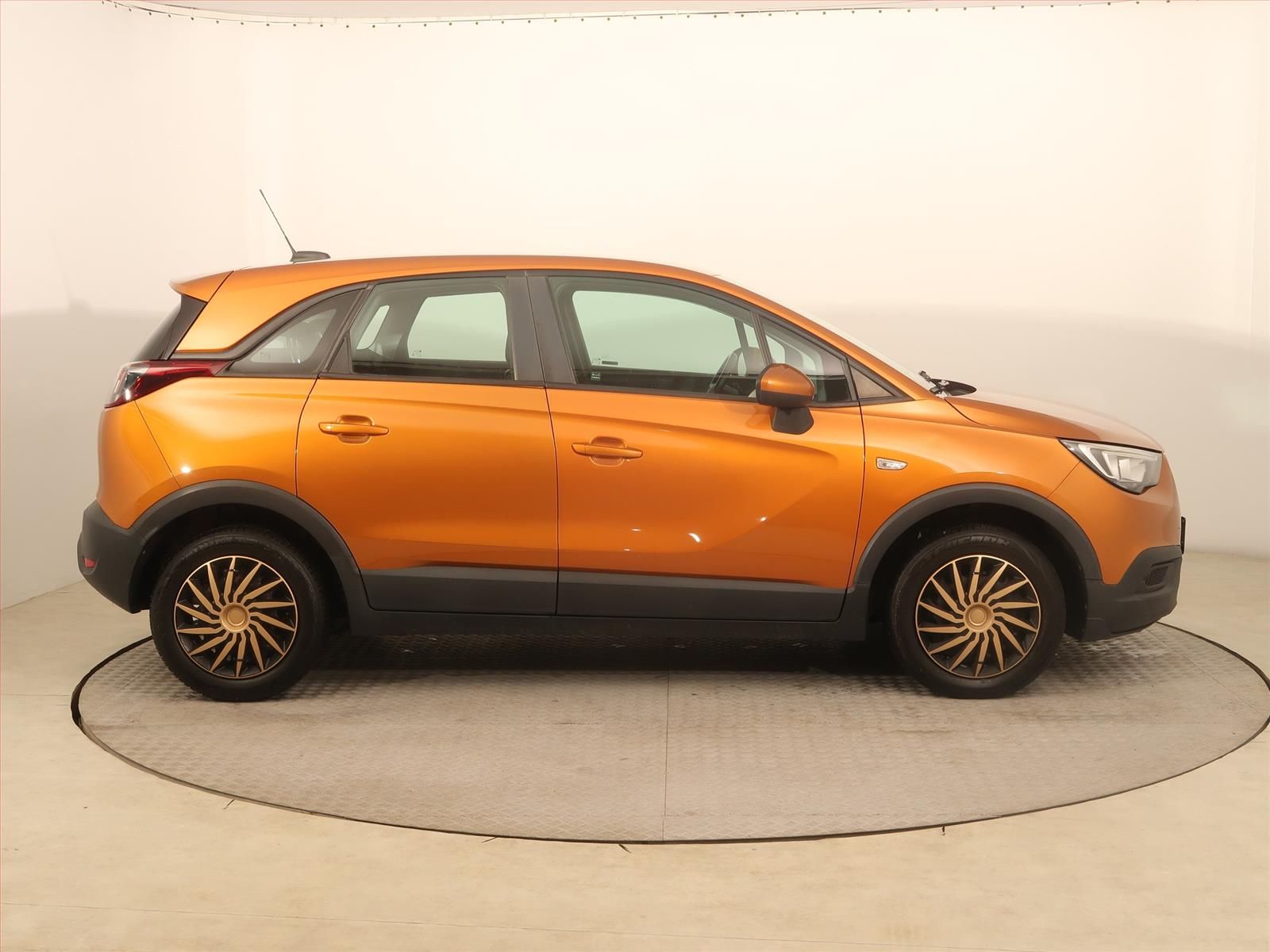 Opel Crossland, 1.2 Turbo, Tempomat - fotka 6