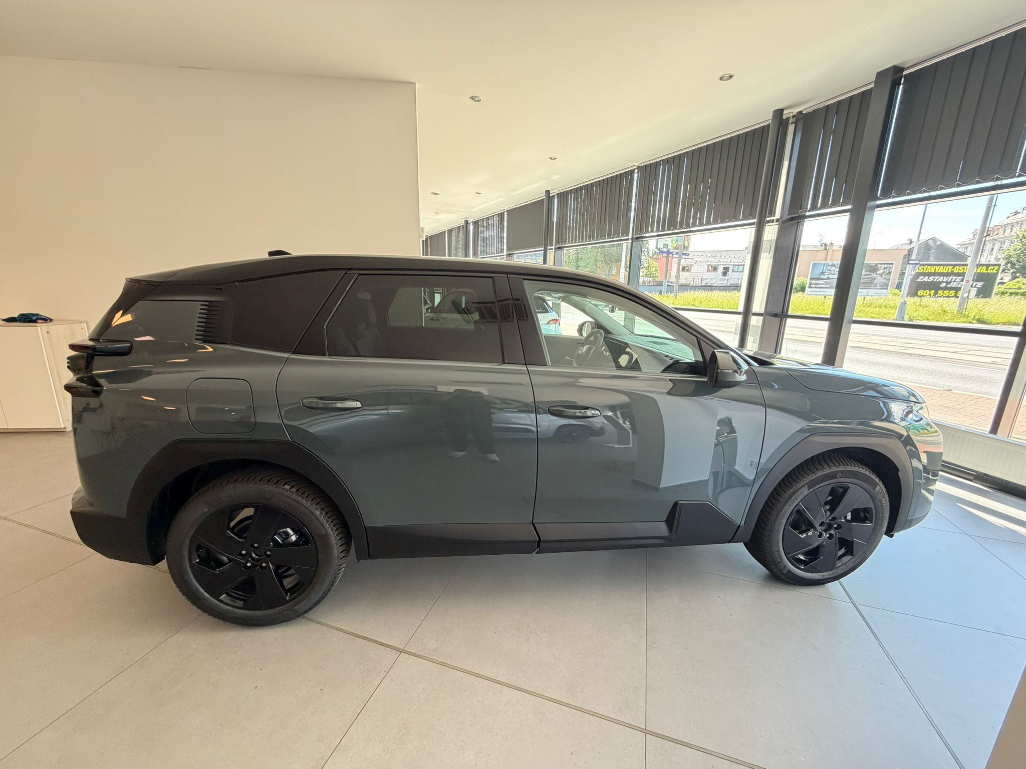 Citroën C5 Aircross, Plus Hybrid 145k Aut. - fotka 4