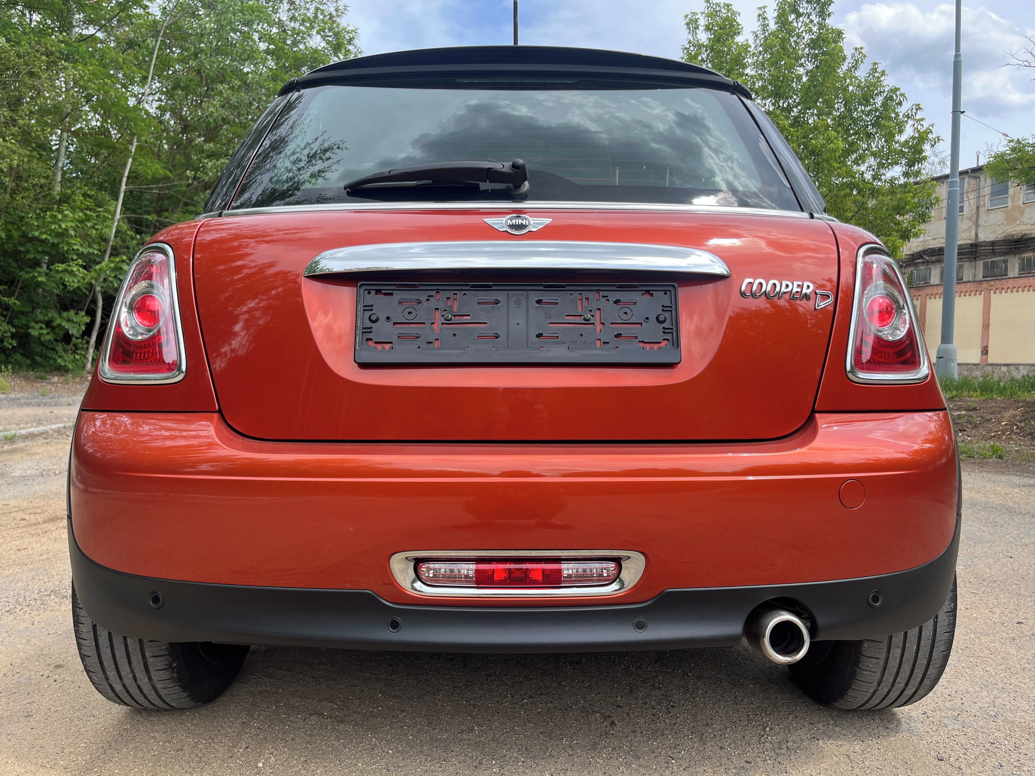 Mini Cooper, 1.6D 82kw 1.maj 119.000km alu - fotka 5