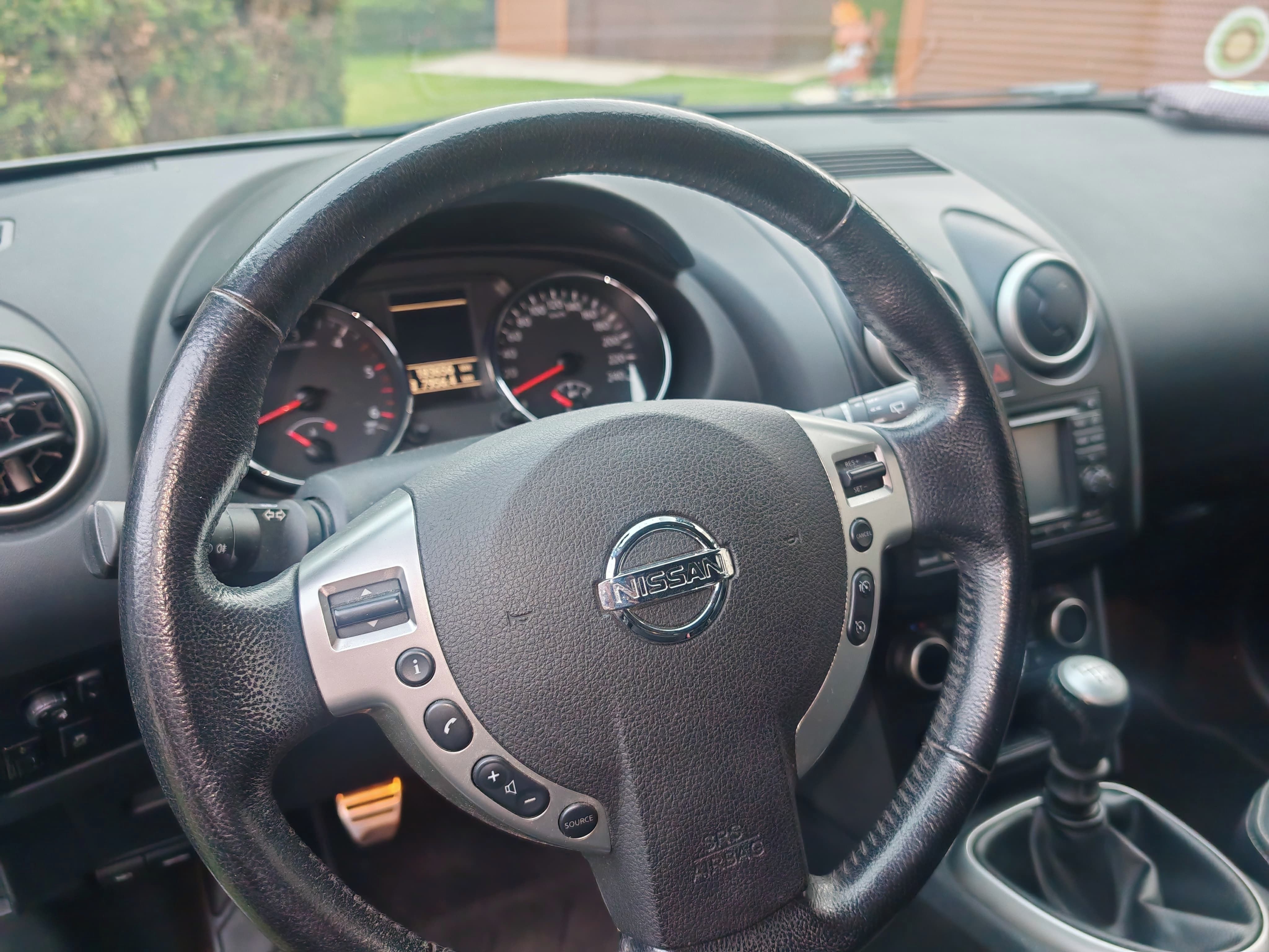 Nissan Qashqai, 1,5 dCi 7 místný - fotka 5