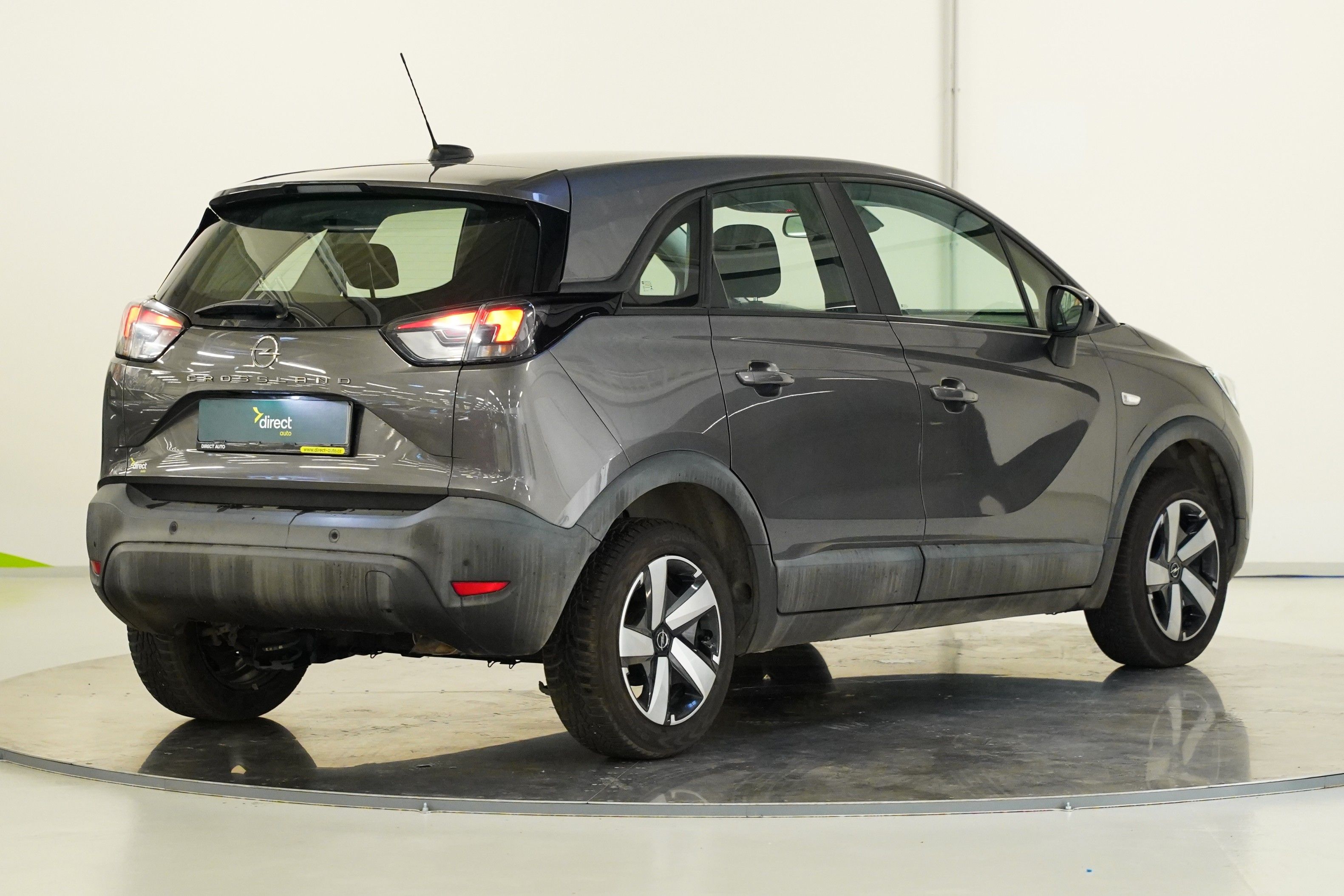 Opel Crossland X, 1.2 i 81 kW - fotka 2