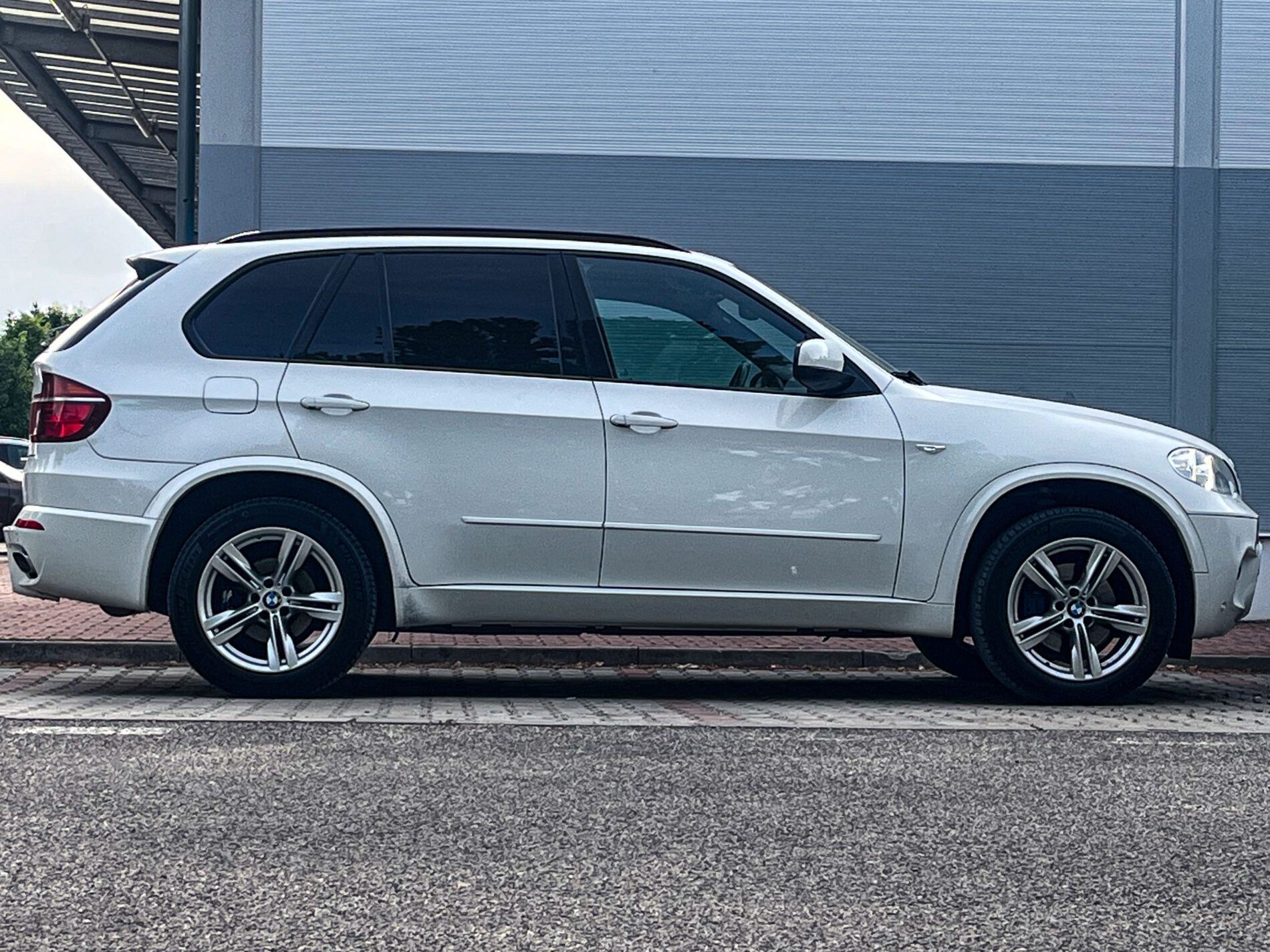BMW X5 - fotka 4