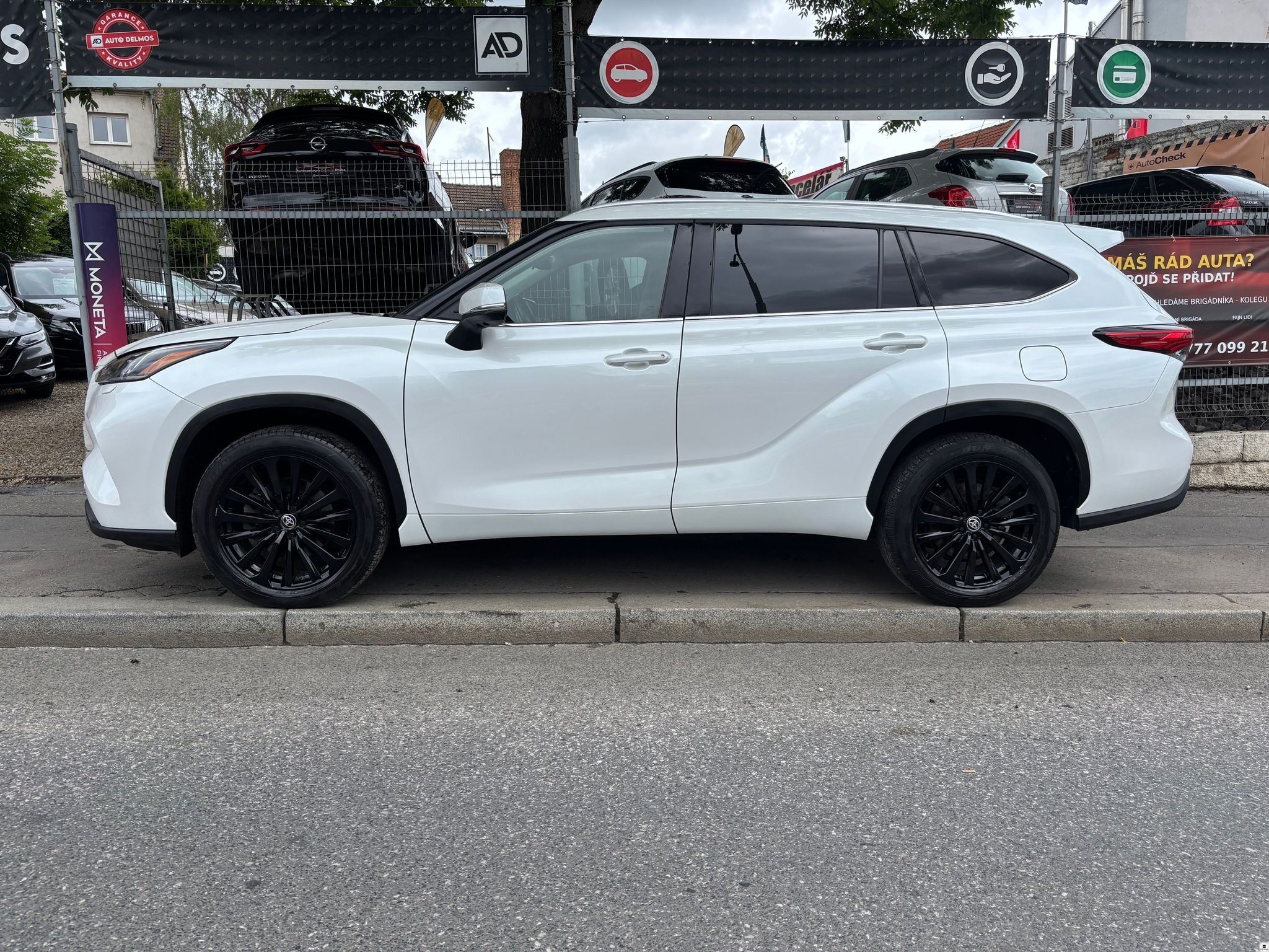 Toyota Highlander, 2.5HEV e-CVT.CZ.DPH.Executive- - fotka 2