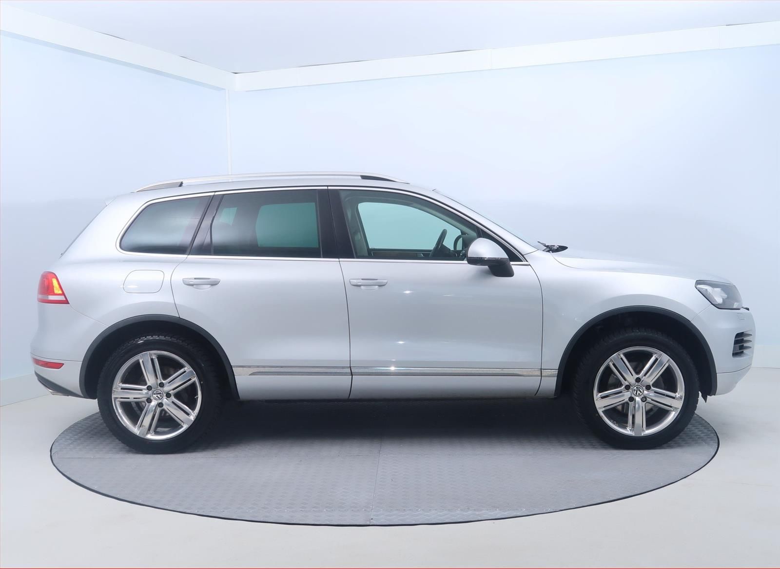 Volkswagen Touareg, 3.0 TDI, 4X4, Automat - fotka 6