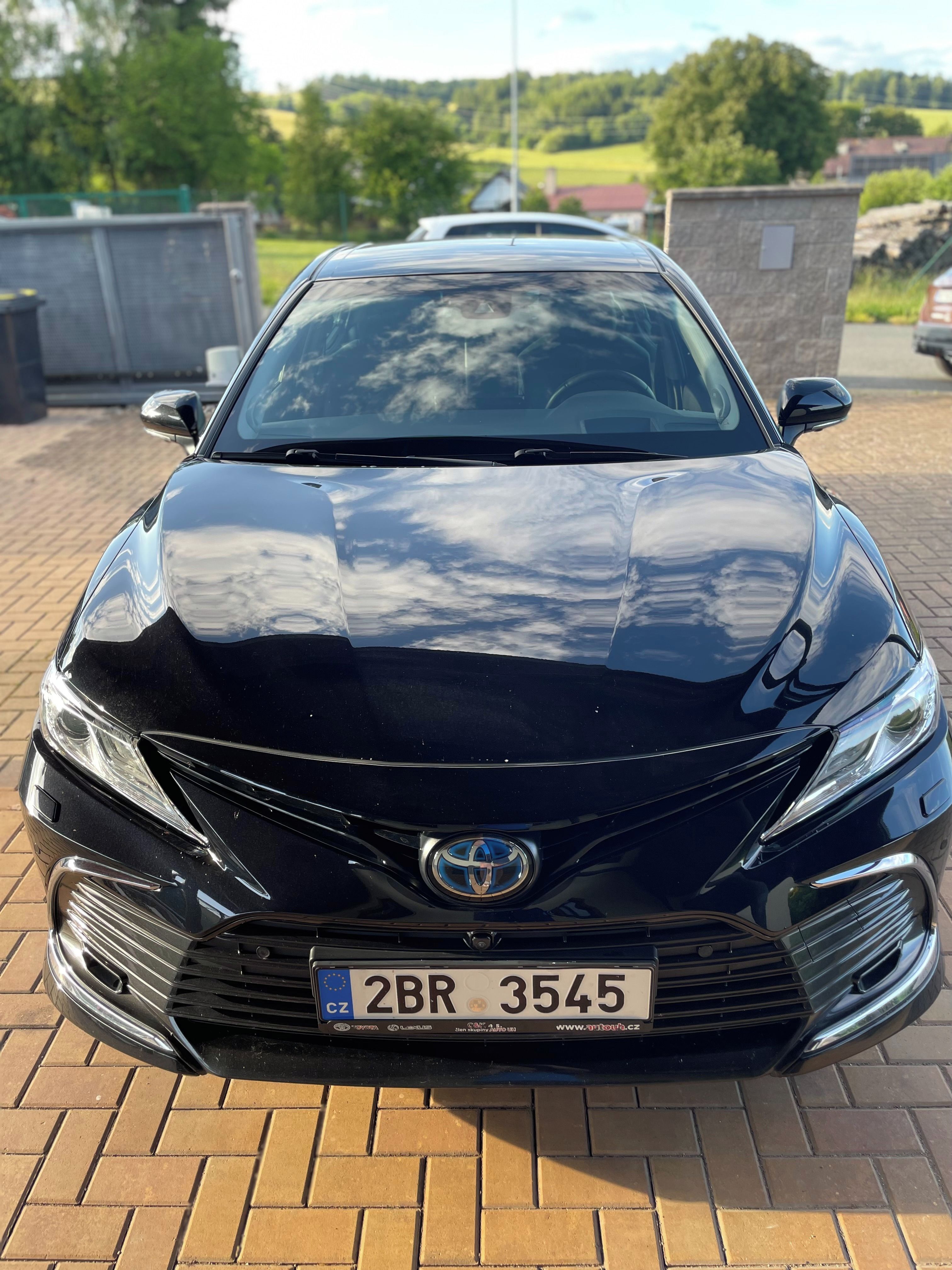 Toyota Camry, Executive VIP, 2.5 Hybrid - fotka 3