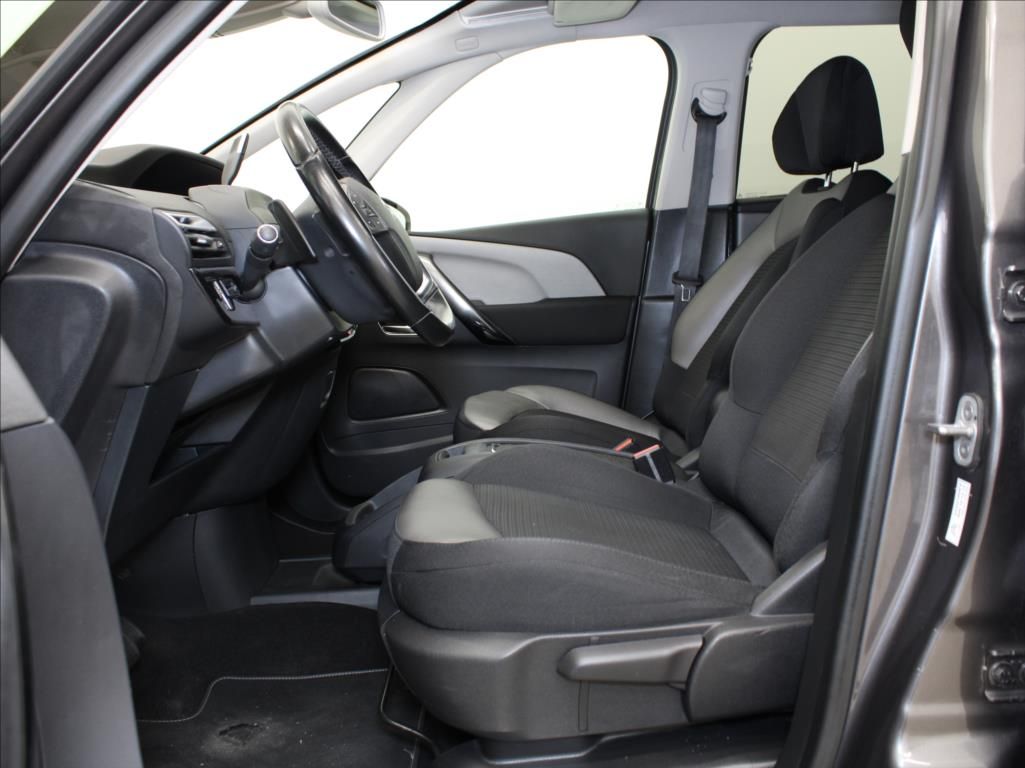 Citroën C4 SpaceTourer, 2,0 HDI 120kW AT 7-míst 93tkm. - fotka 6