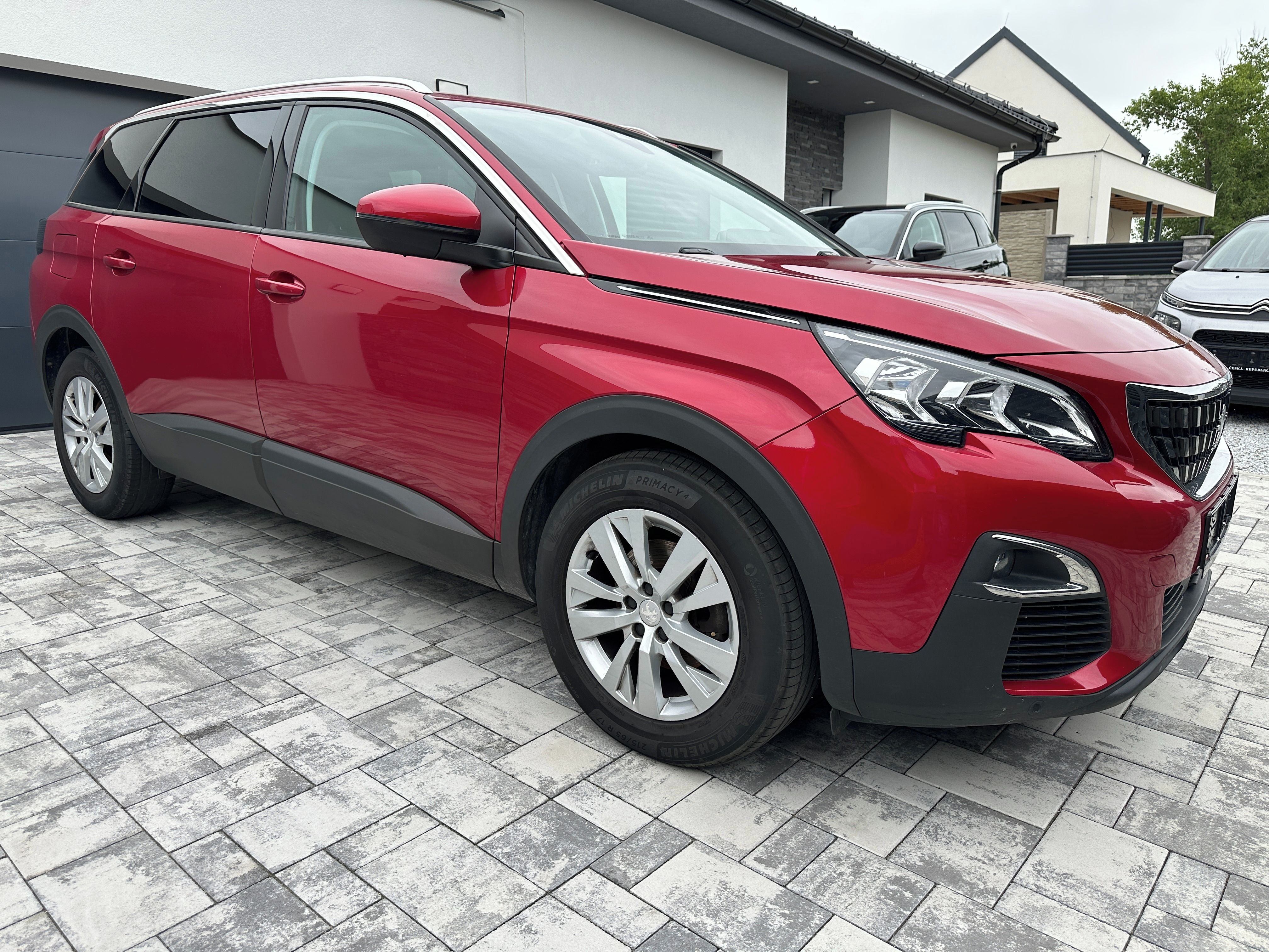 Peugeot 5008, 1,2 PureTech  7-MÍST,KAMERA - fotka 2