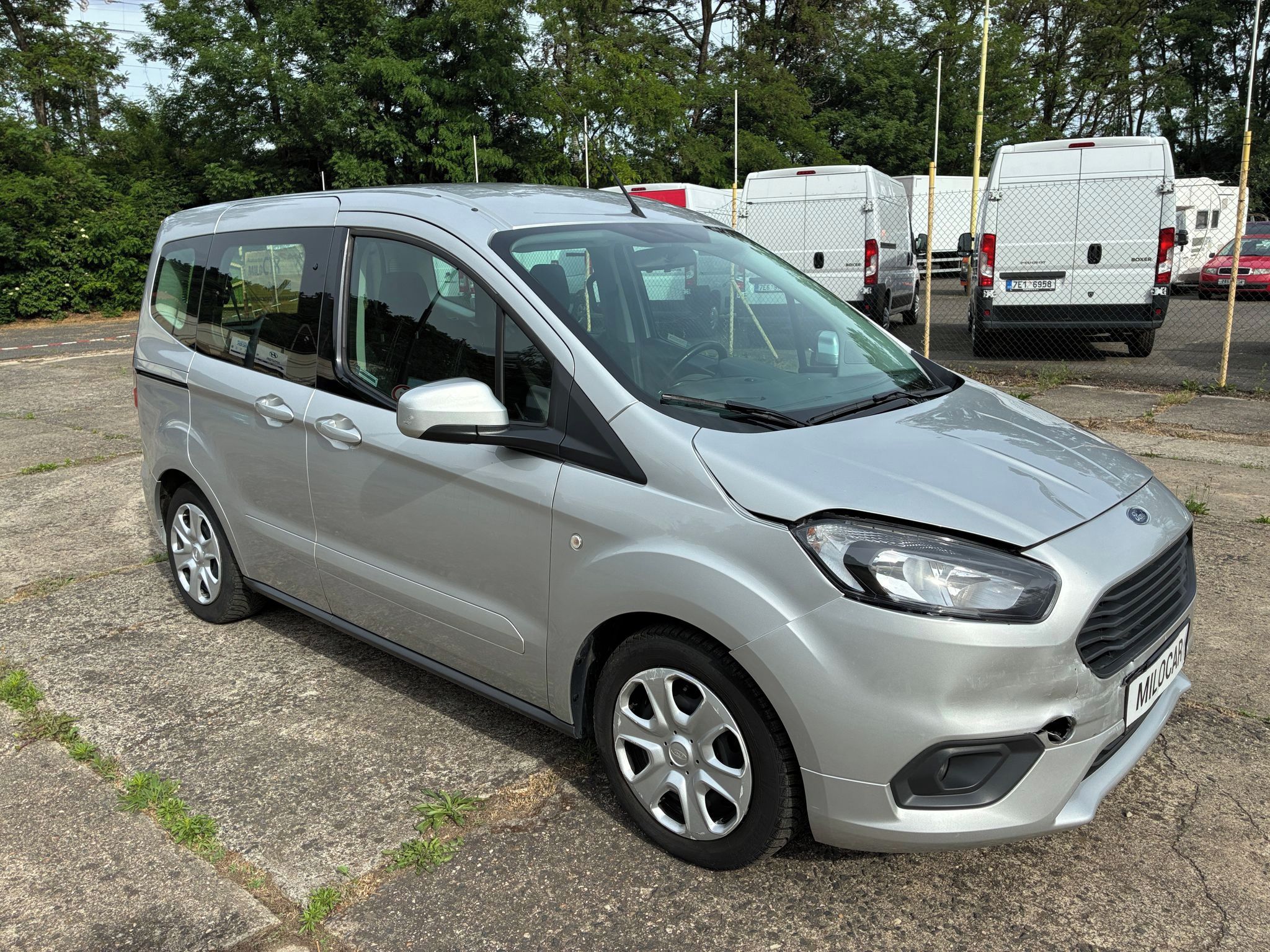 Ford Tourneo Courier, Tourneo Courier 1.5 TDCi ČR 1. - fotka 2
