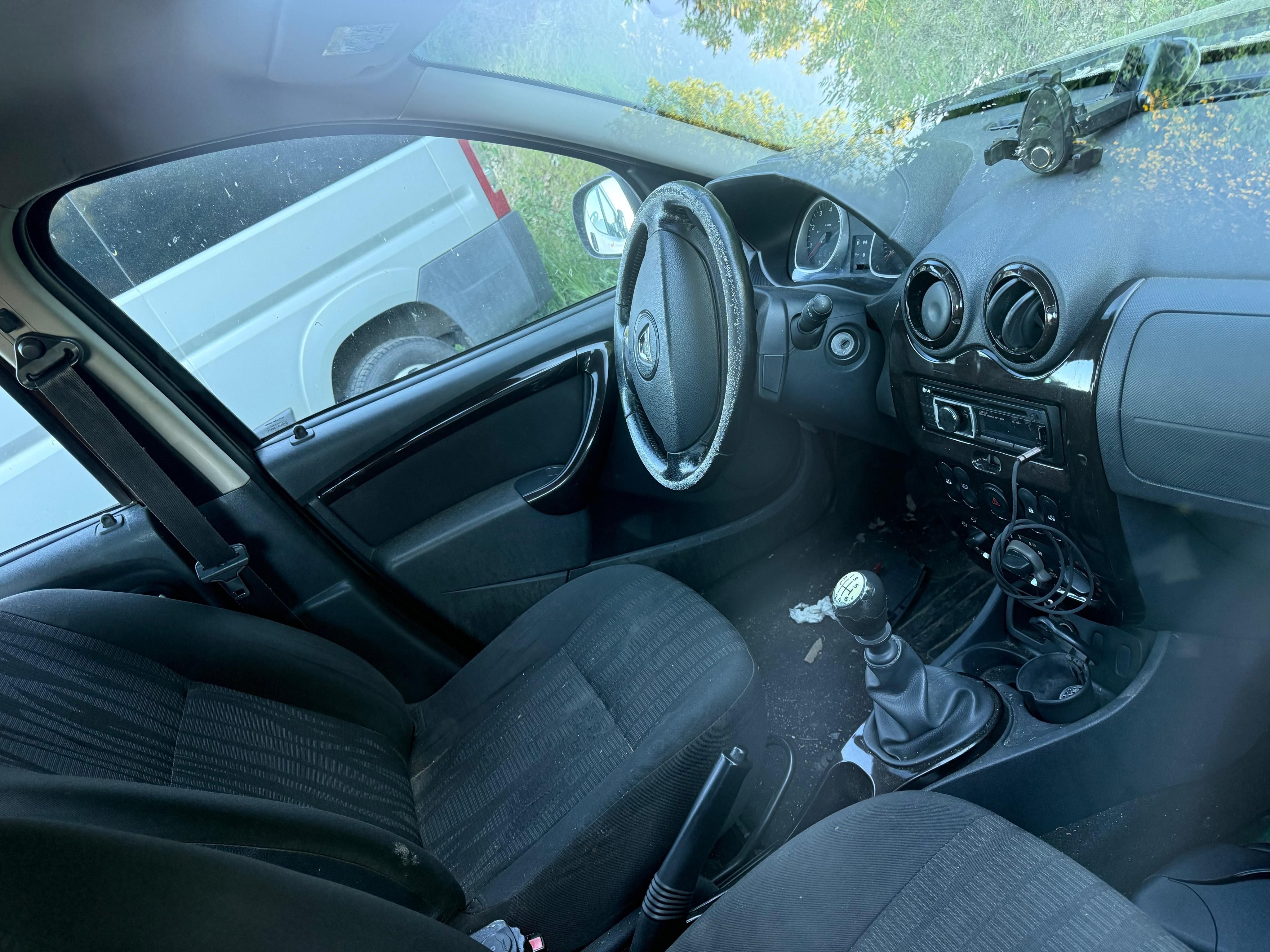Dacia Duster, 1,5 DCi 97 kw.2011.nepojízdné - fotka 6