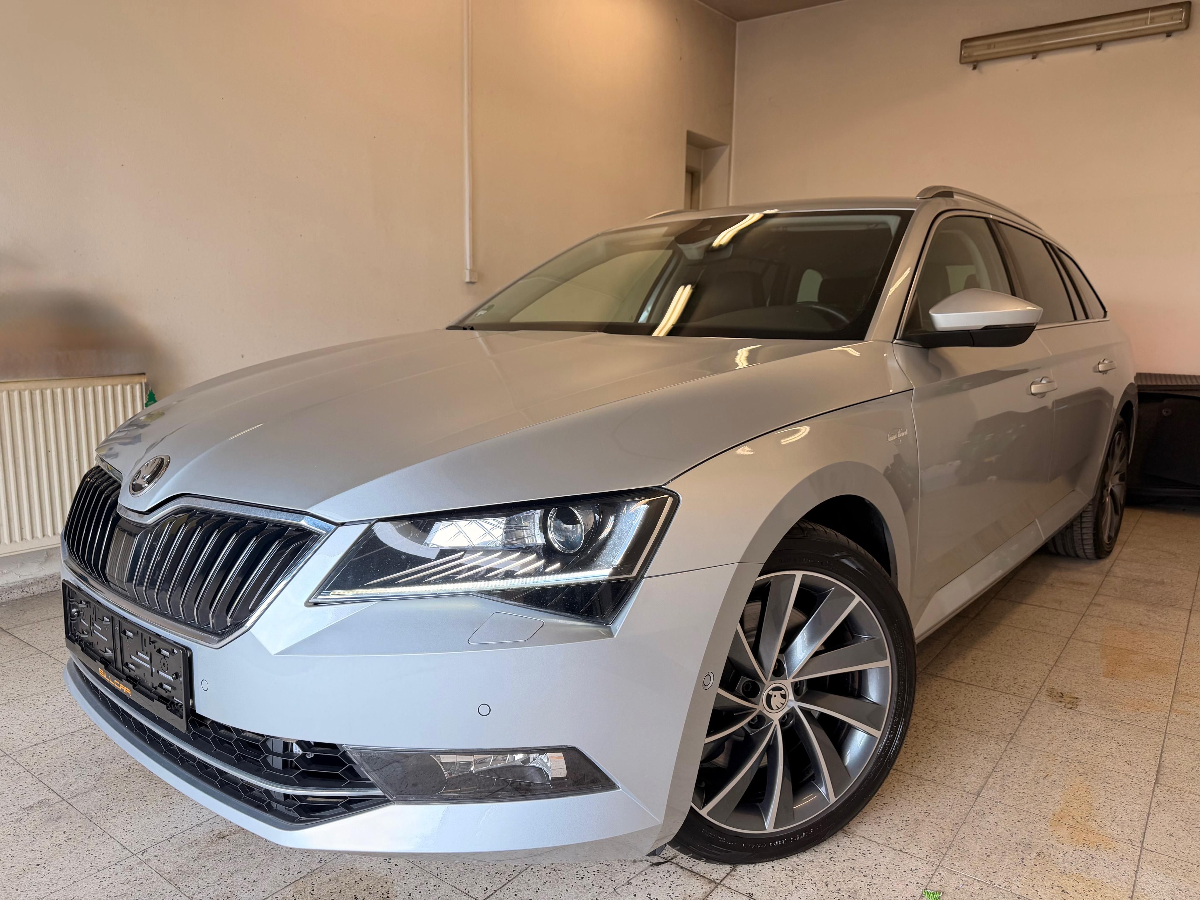Škoda Superb, 206kW L&K/WEBASTO/NELAKOVÁNO - fotka 3