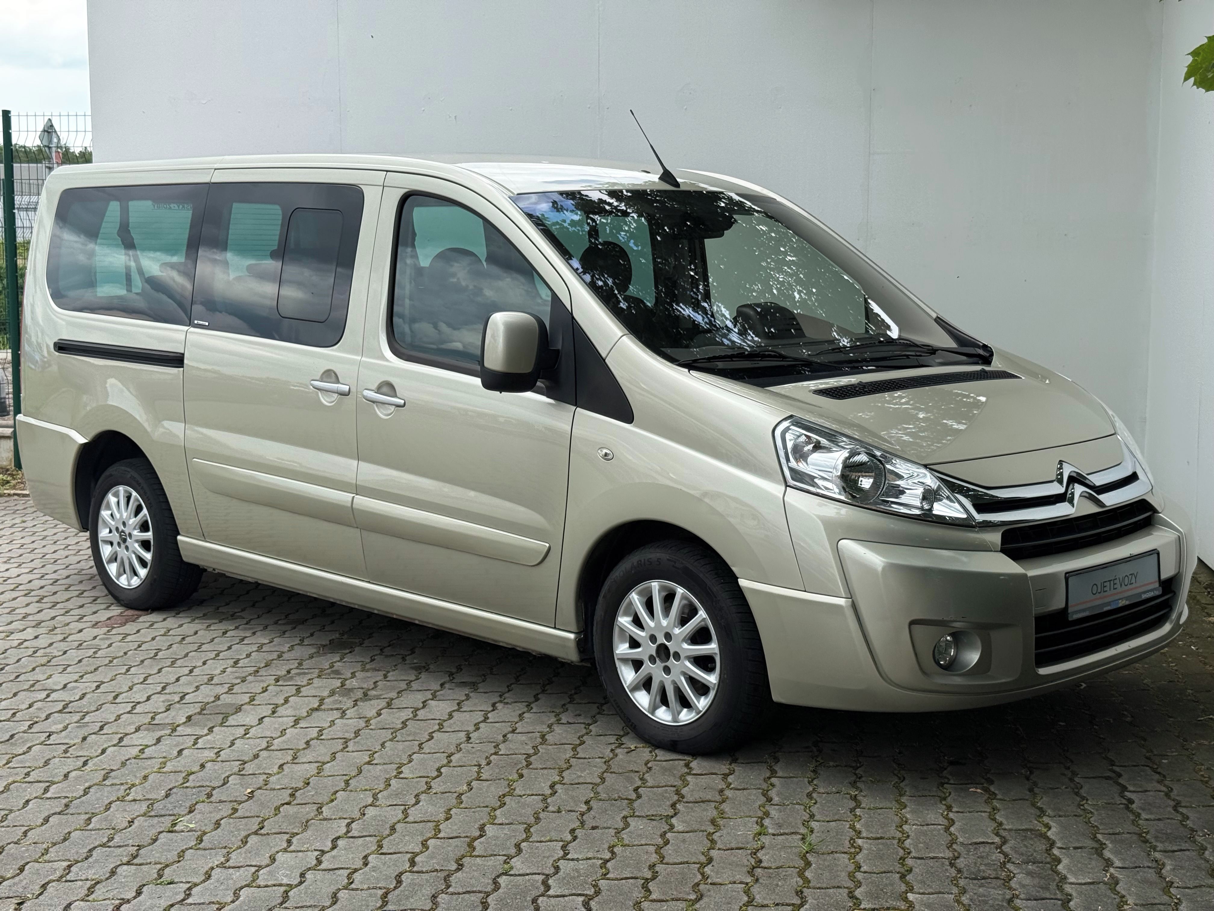 Citroën Jumpy, 2.0 HDI / 120 kW AT Exclusive - fotka 3