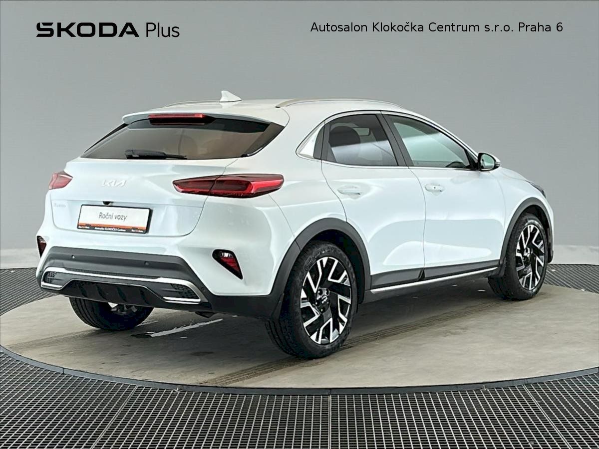 Kia XCee´d, 1,5T-GDi103 kW TOP - fotka 2