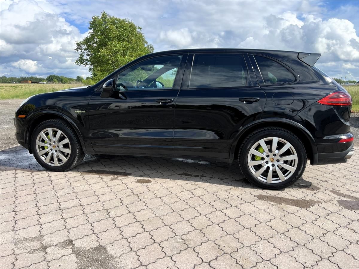 Porsche Cayenne, S E-HYBRID V6 PLATINUM EDITION - fotka 6