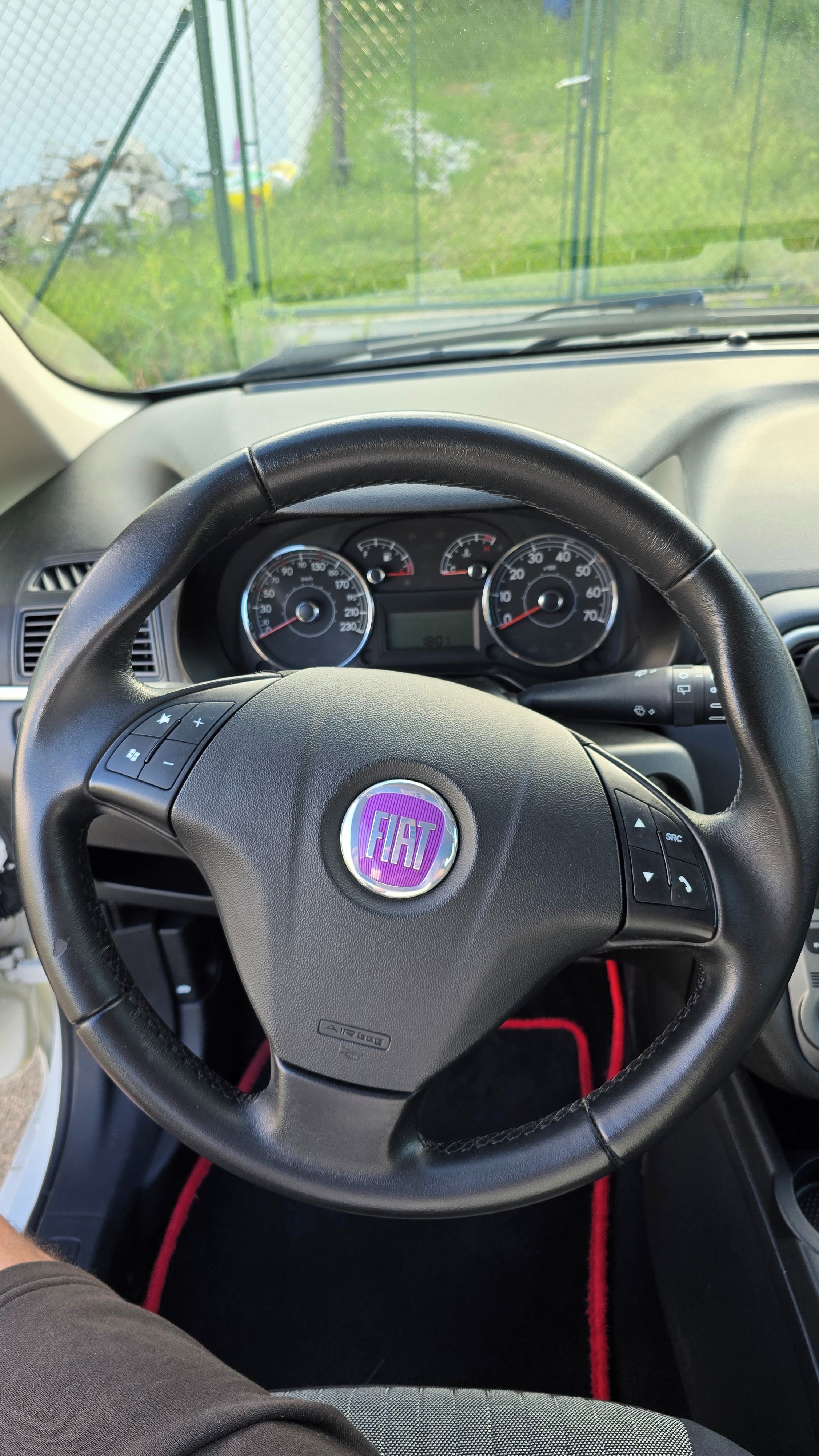 Fiat Grande Punto, 1.4 T-jet 88 kw - fotka 5
