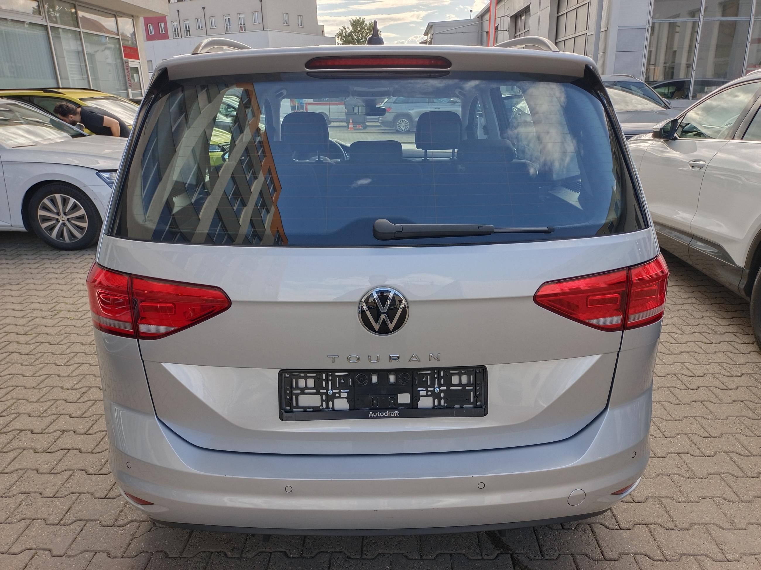 Volkswagen Touran, 2.0 TDI 90kW / ALU 16'' - fotka 5