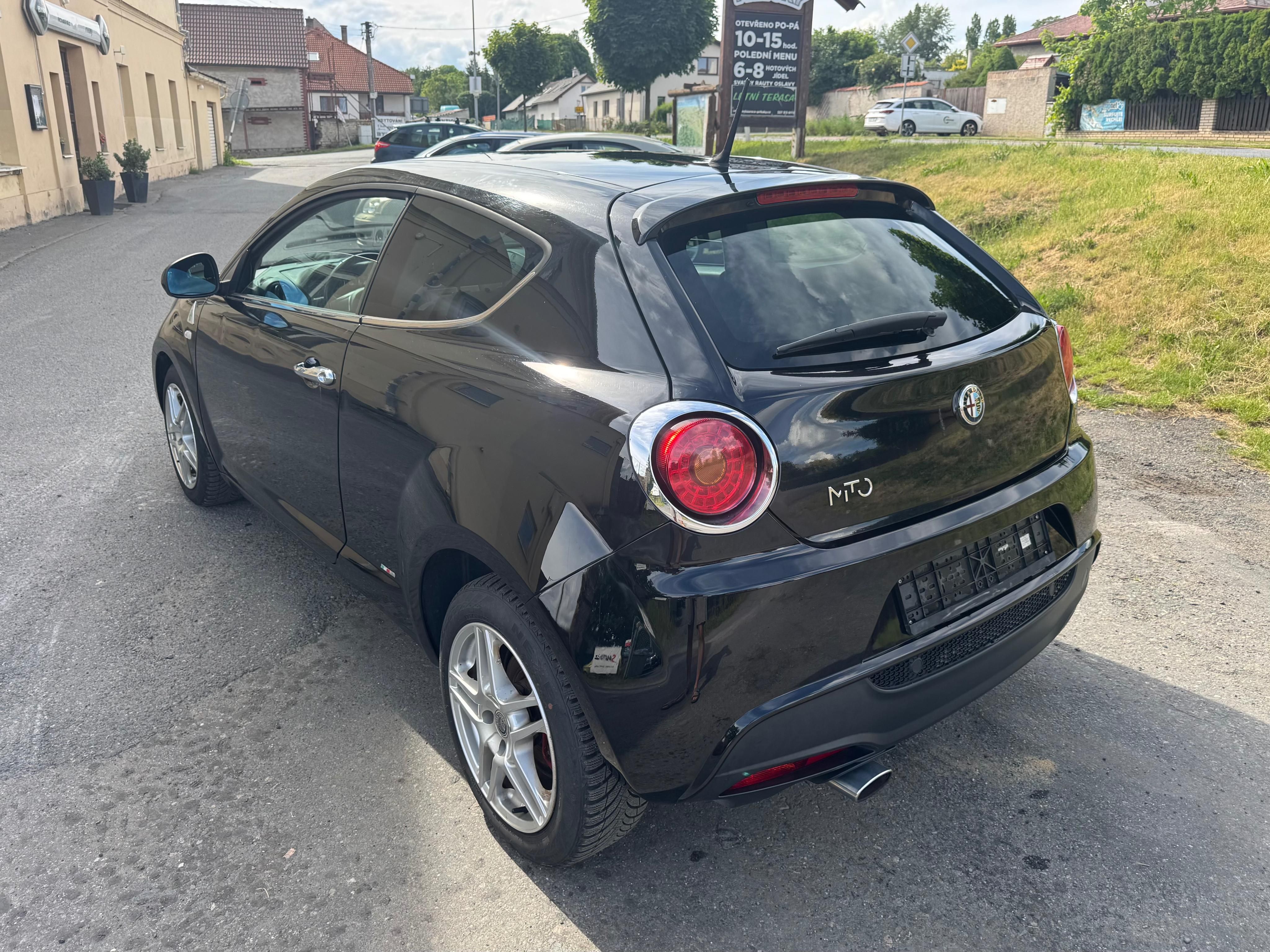 Alfa Romeo MiTo, 1.4i 70kW Klima. - fotka 4