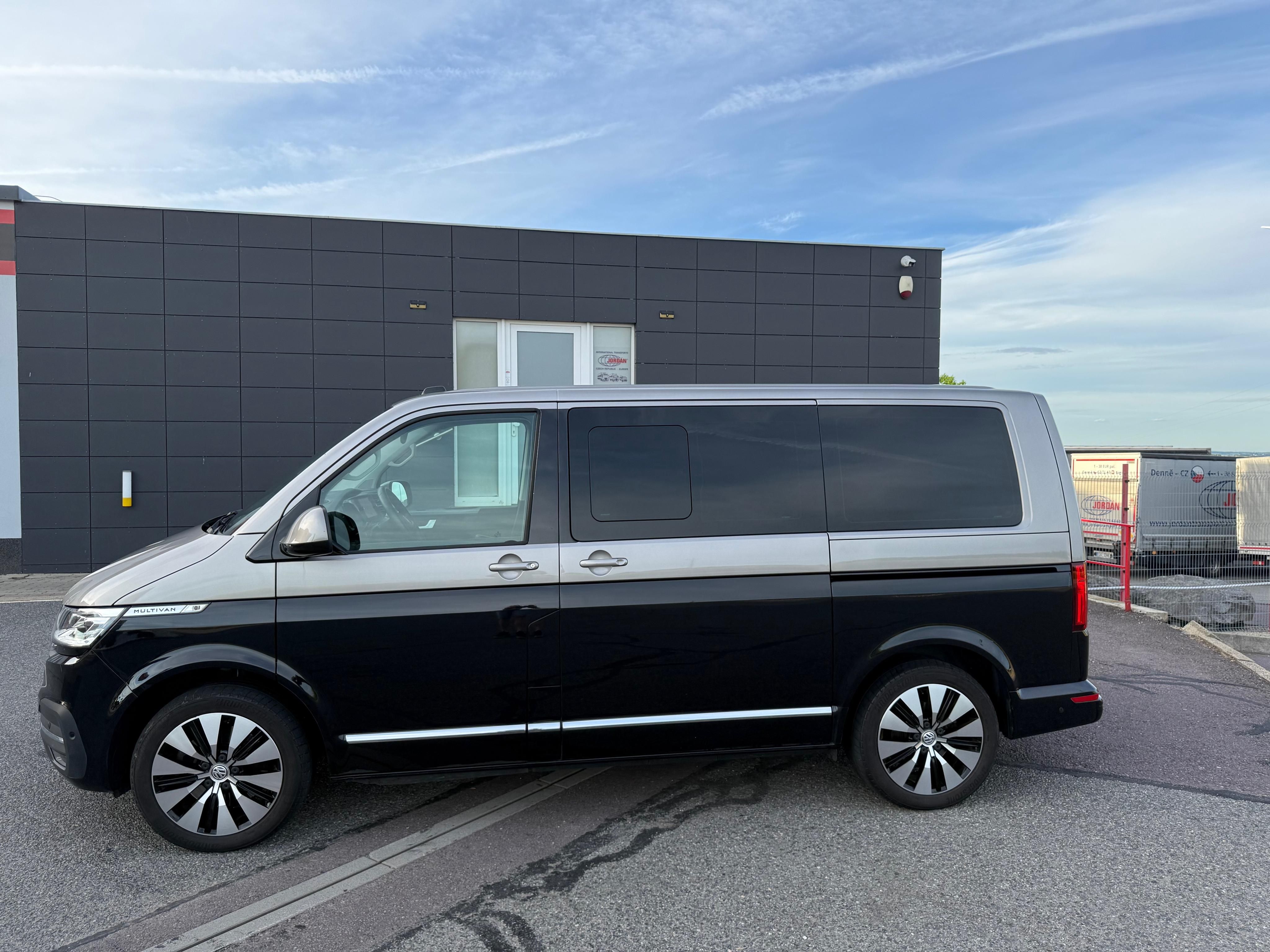 Volkswagen Multivan, 2.0 TDI DSG 4Motion Highline - fotka 6