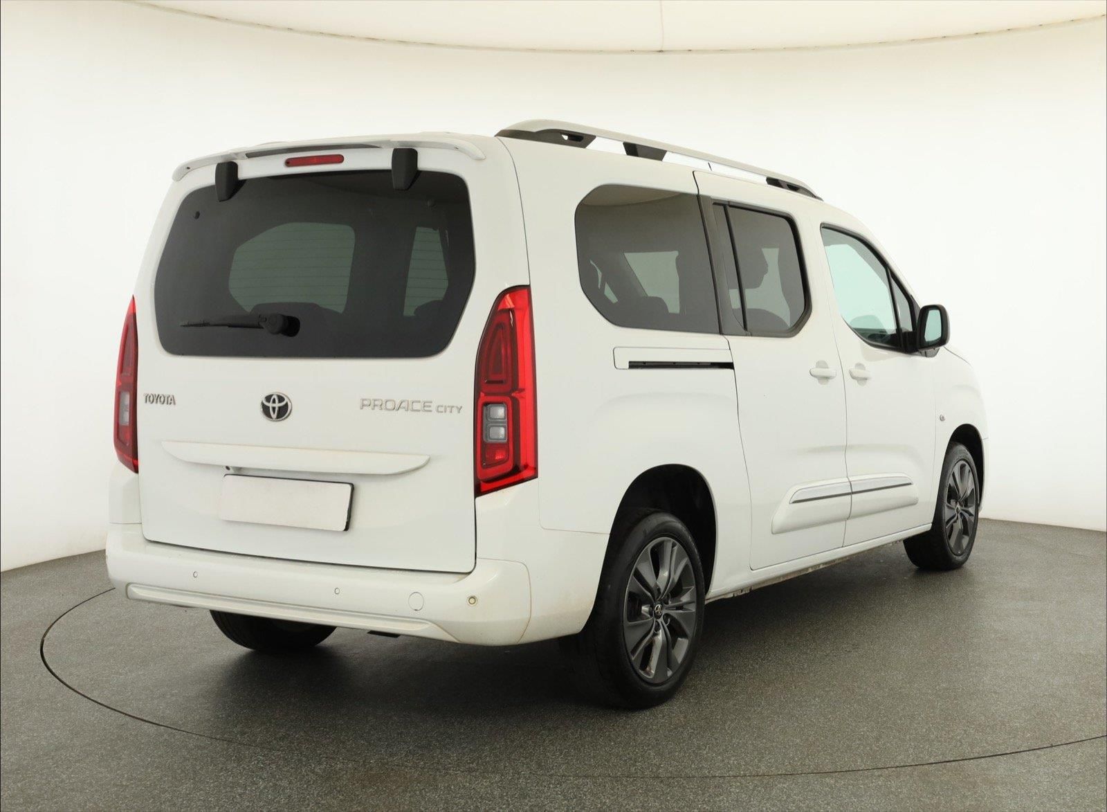 Toyota Proace City Verso, 1.5 D-4D, 7Míst, Klima, ČR - fotka 5