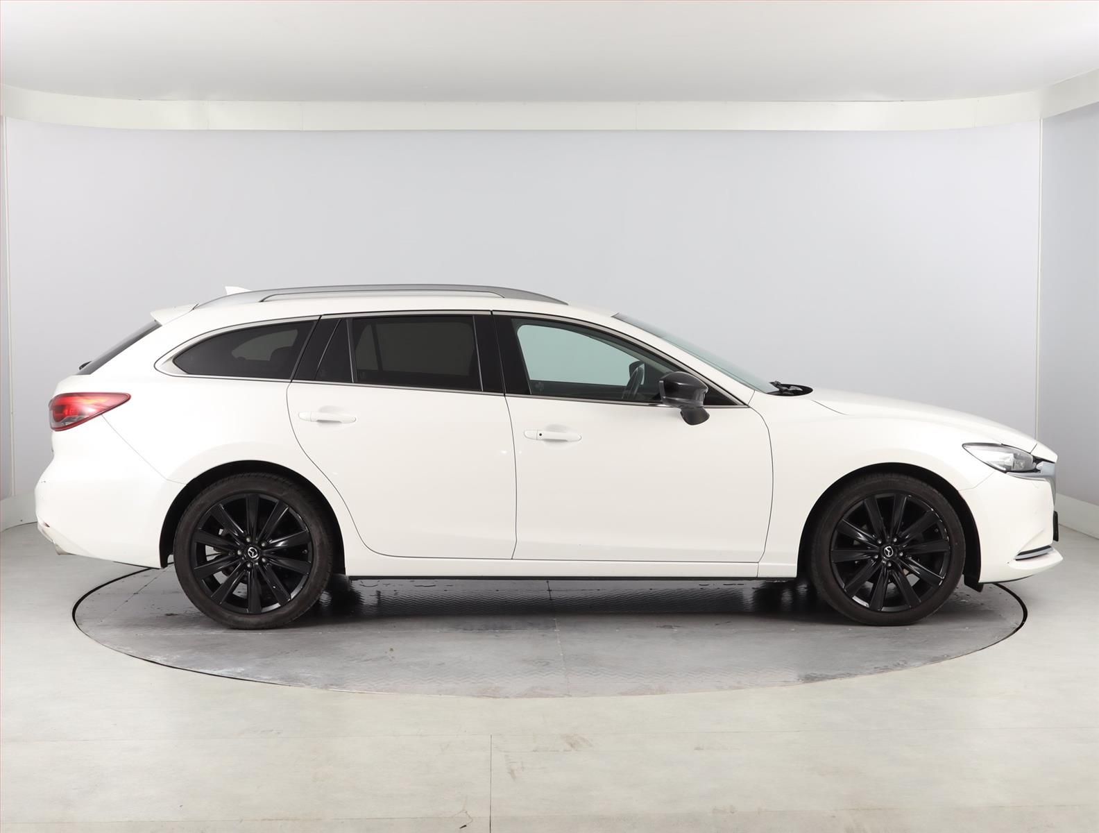 Mazda 6, 2.5 Skyactiv-G, Automat - fotka 6