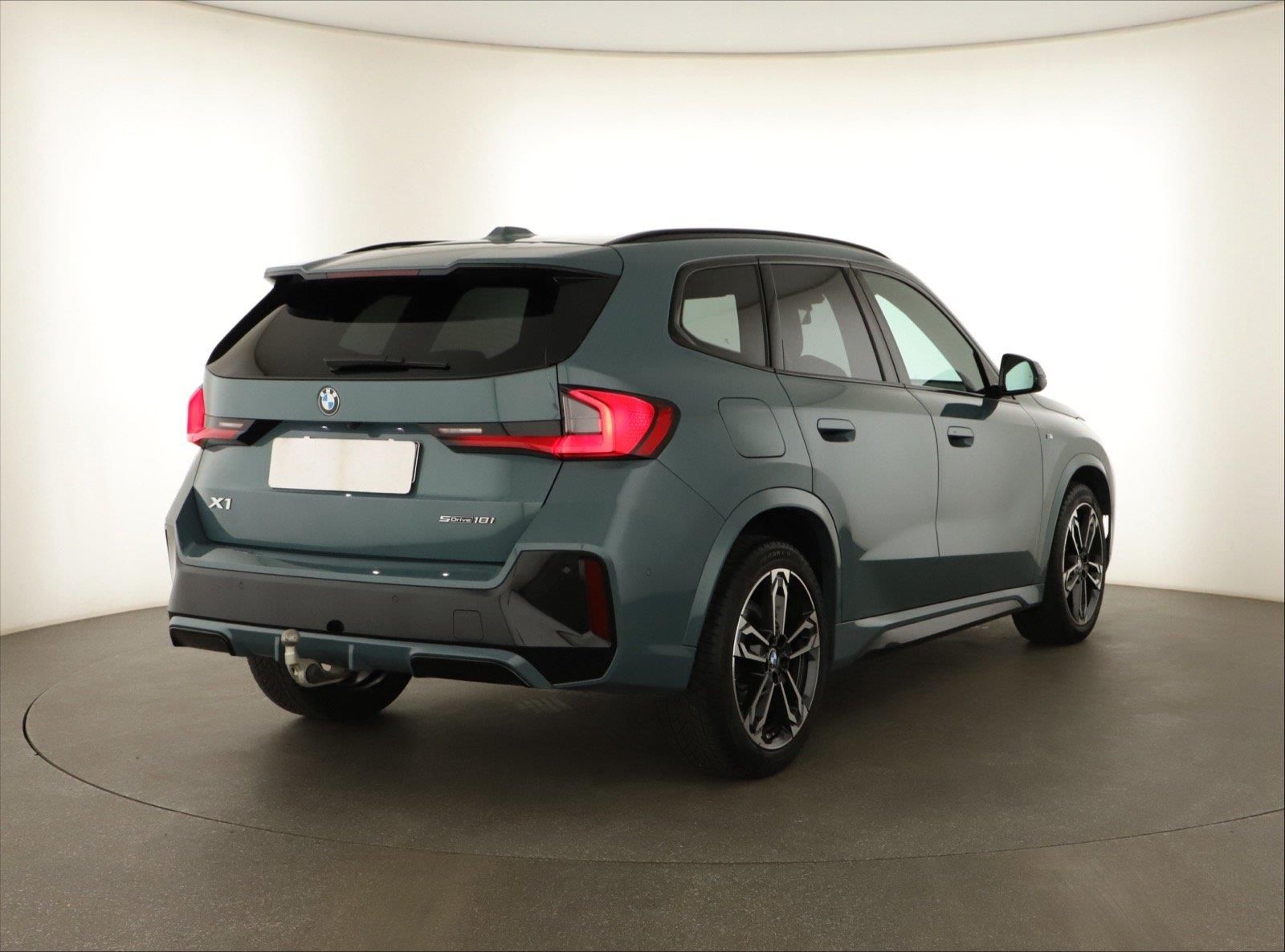 BMW X1, sDrive18i, M Sport - fotka 5