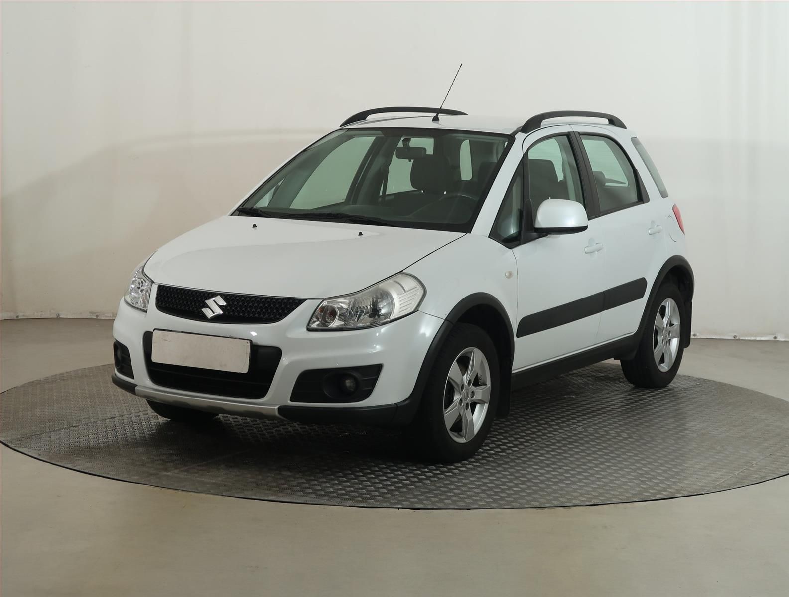 Suzuki SX4, 1.6 VVT, 4X4, ČR,1.maj - fotka 2