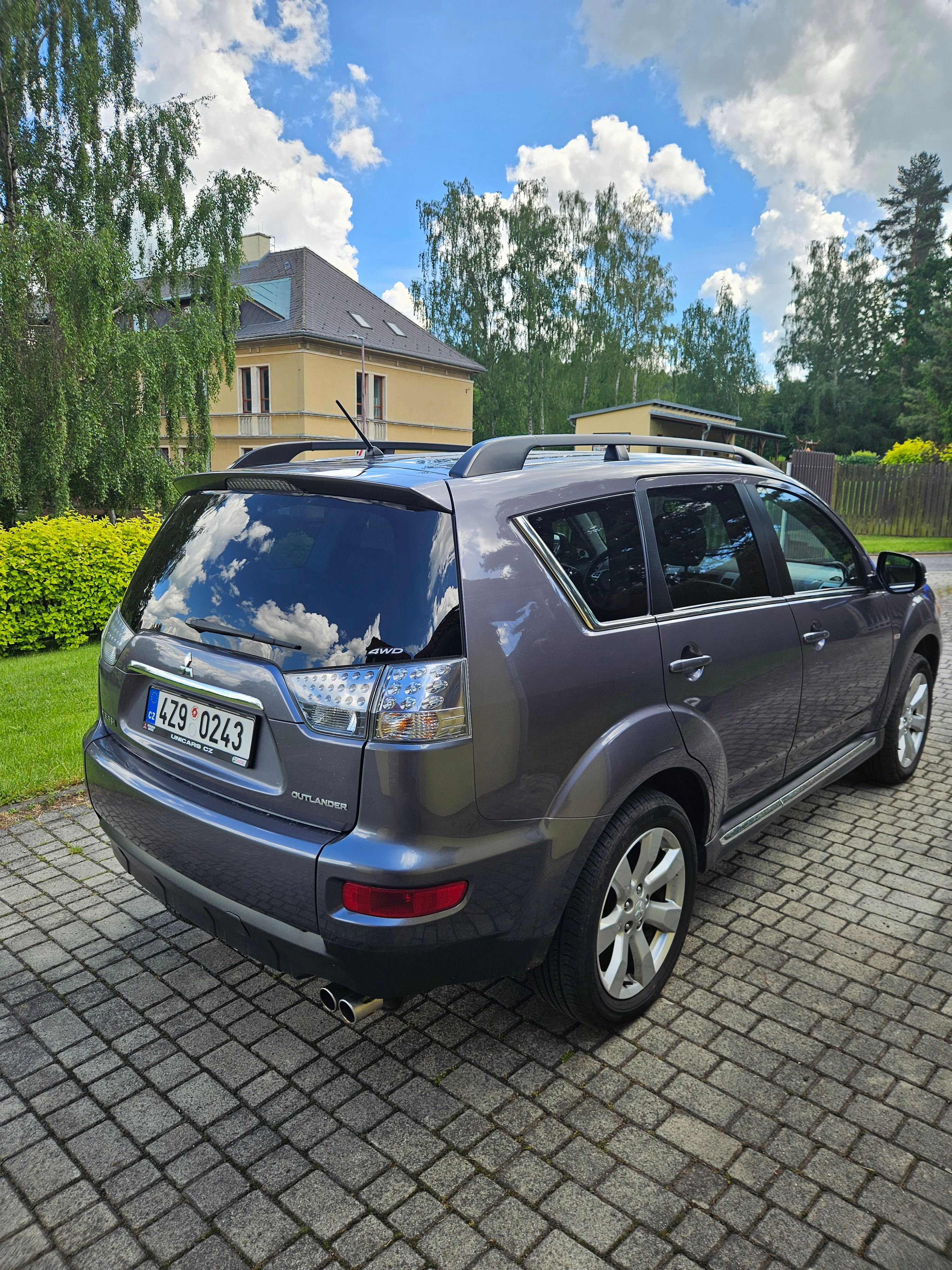 Mitsubishi Outlander, 2.2 DI-D, 130kW, 4x4 - fotka 6
