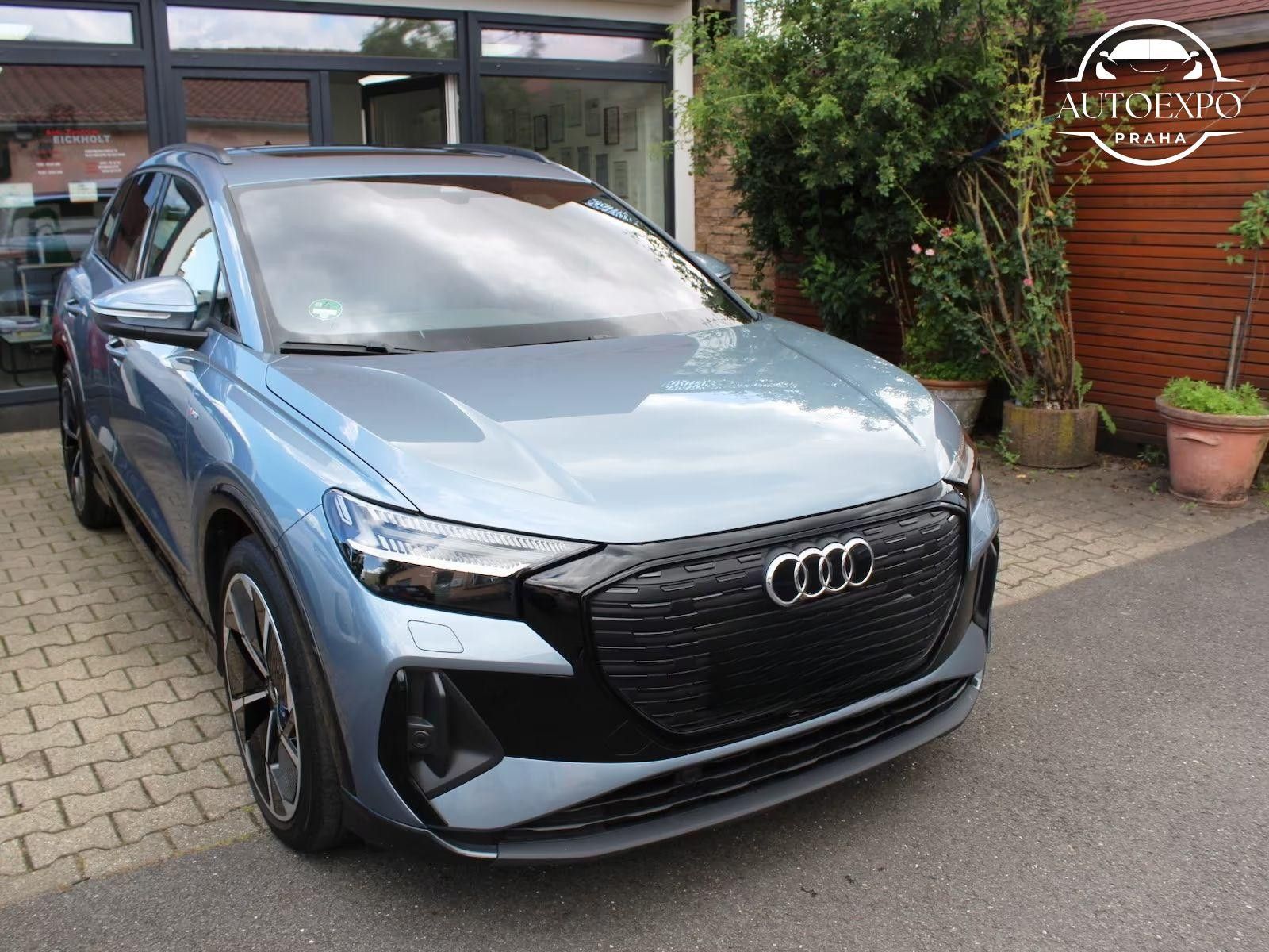 Audi Q4 e-tron, S Line Panorama Black Edition - fotka 5