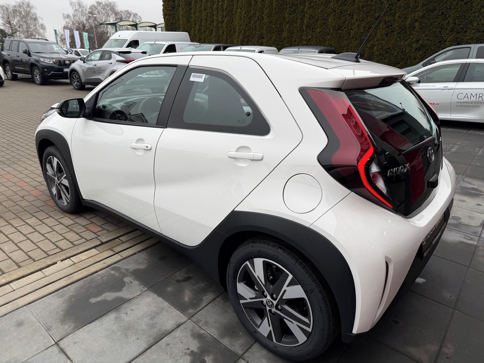 Toyota Aygo, 1.5HEV 116PS Comfort - fotka 6
