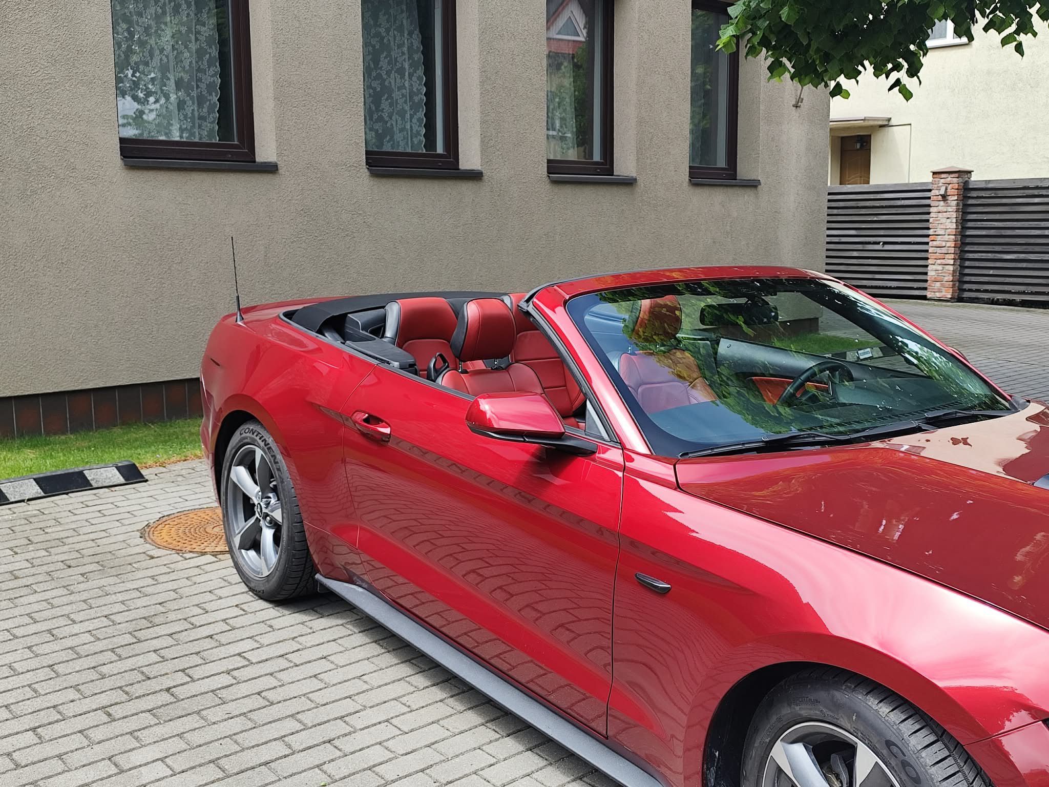 Ford Mustang, 3.7L Automat Comvertible - fotka 5