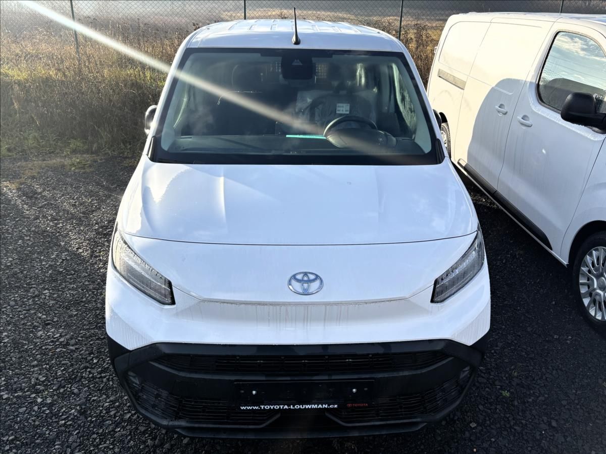 Toyota Proace City, 1,5   CrewCab Long 6 MT - fotka 2