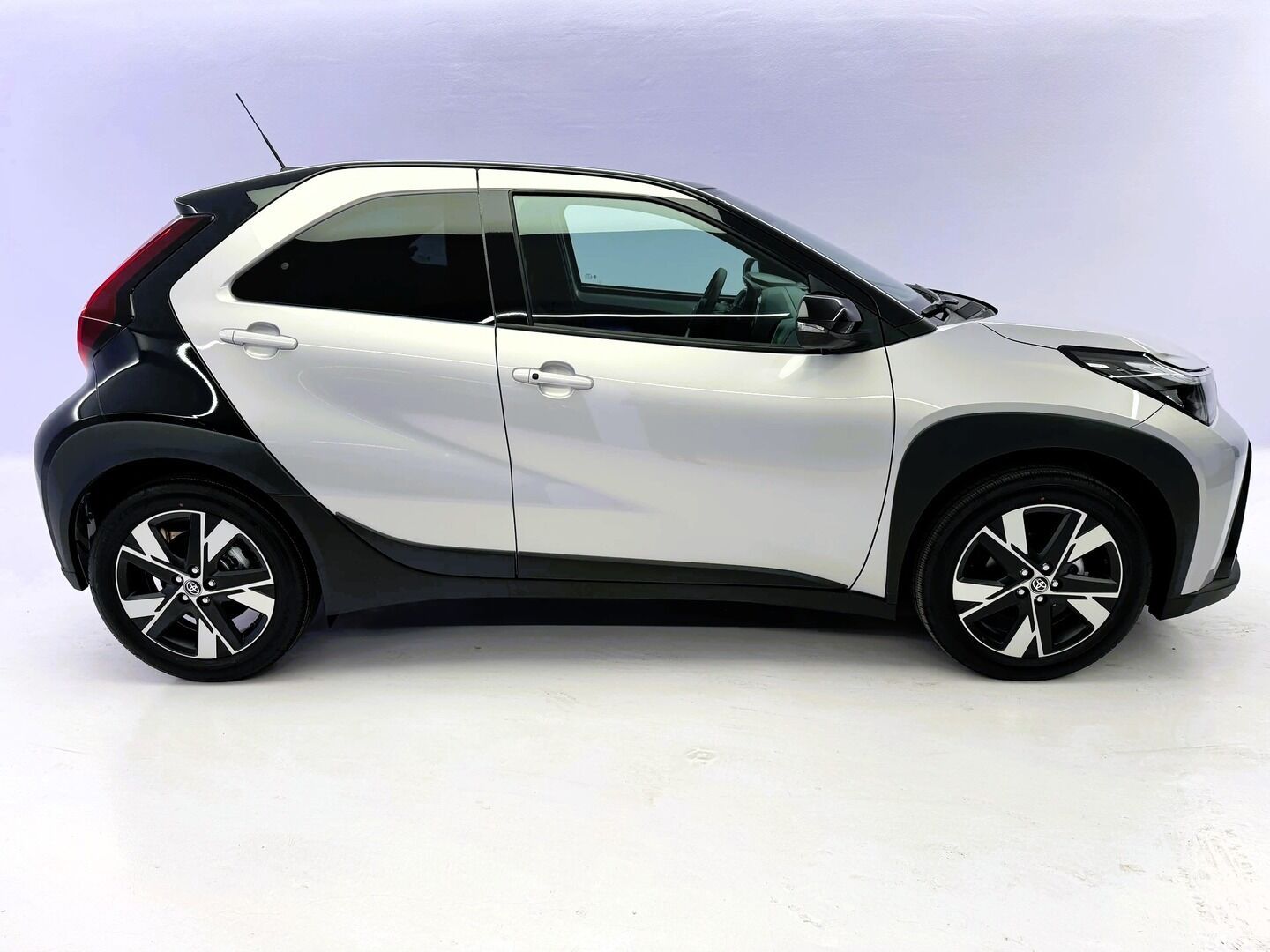 Toyota Aygo, 1,5   X Style 2026 - fotka 3