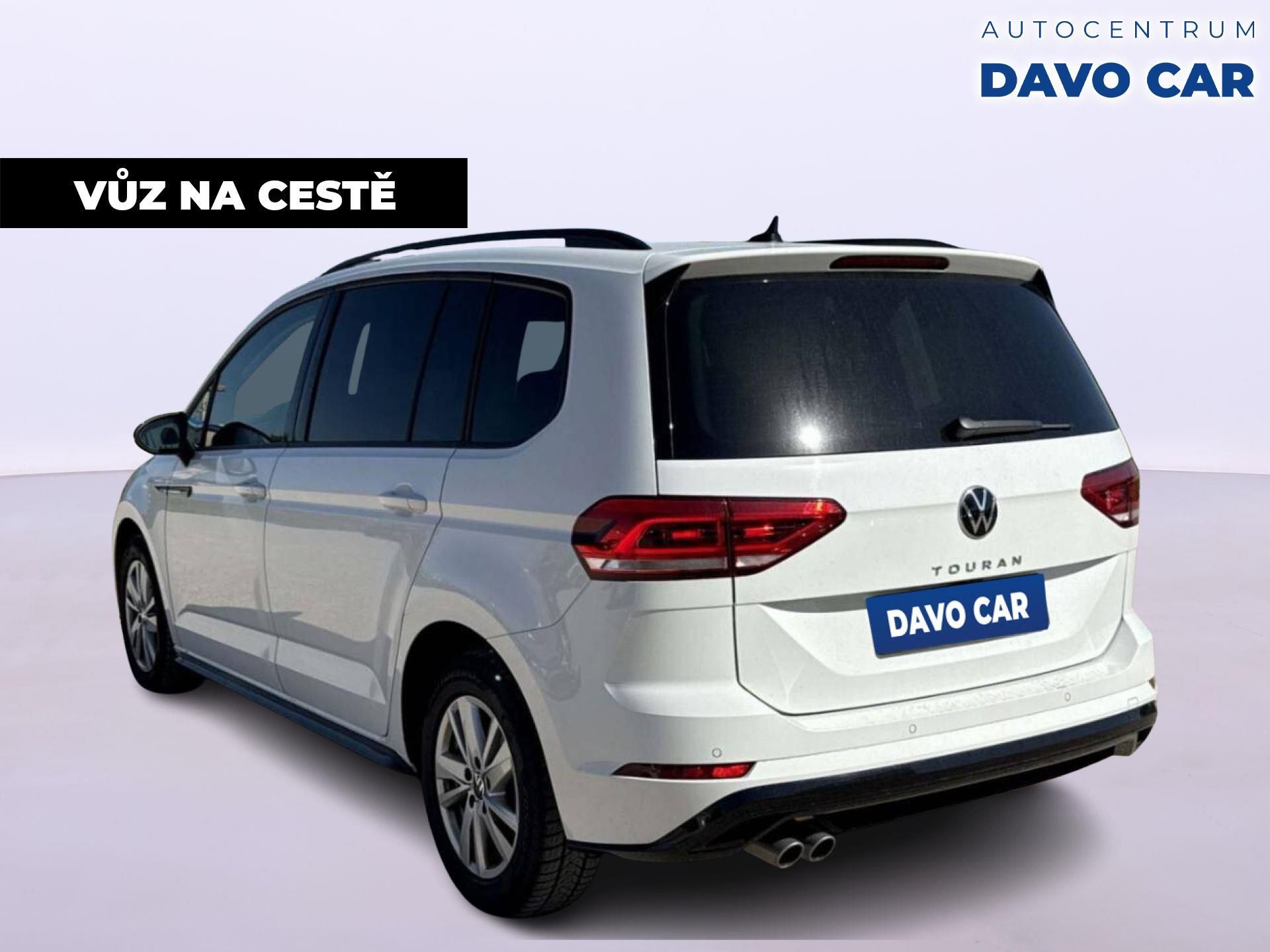 Volkswagen Touran, 2,0 TDI Rline DSG Pano. Tažné - fotka 3