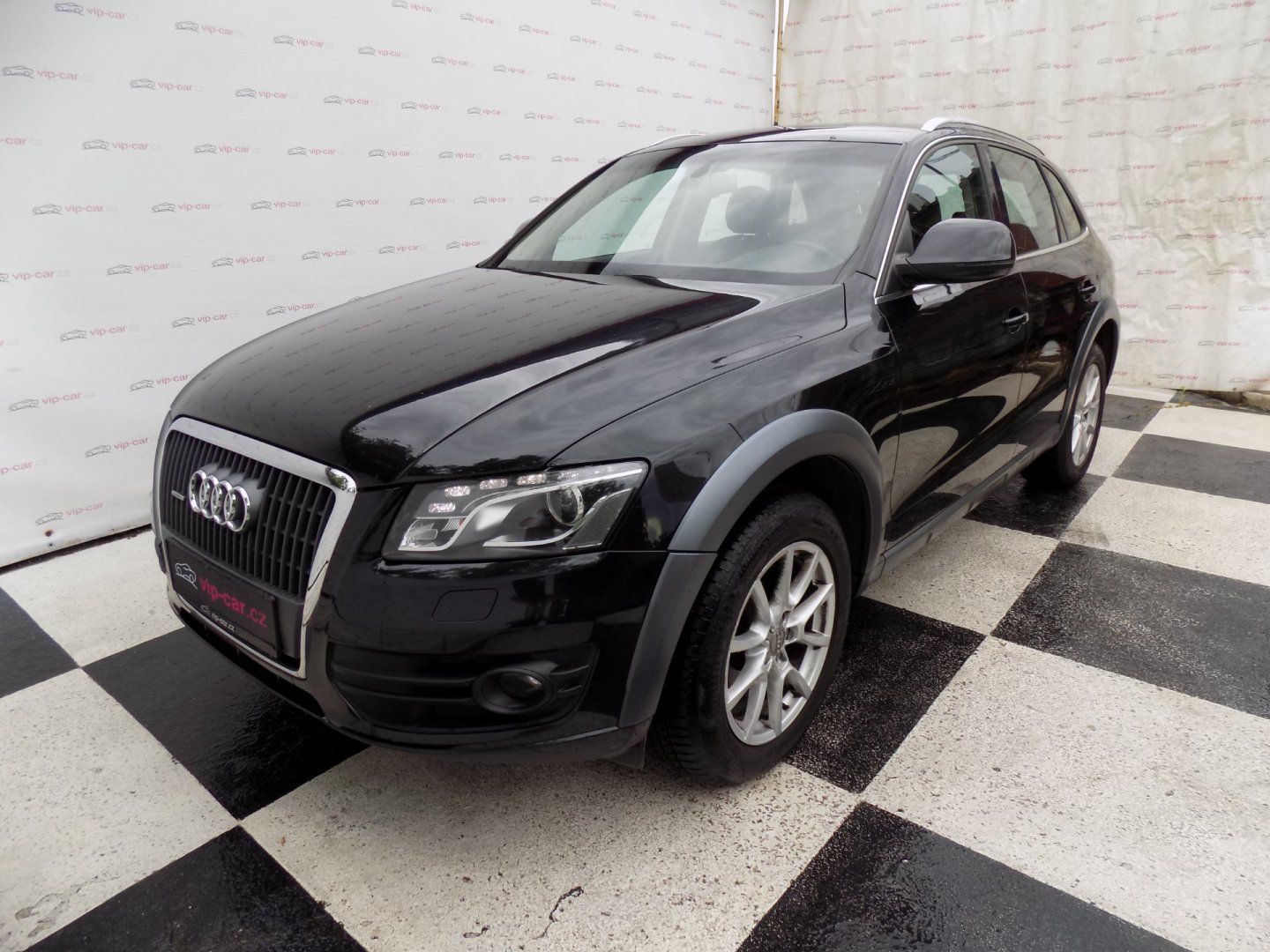 Audi Q5, 2.0TDI/4x4/Bi-xenon/LED/