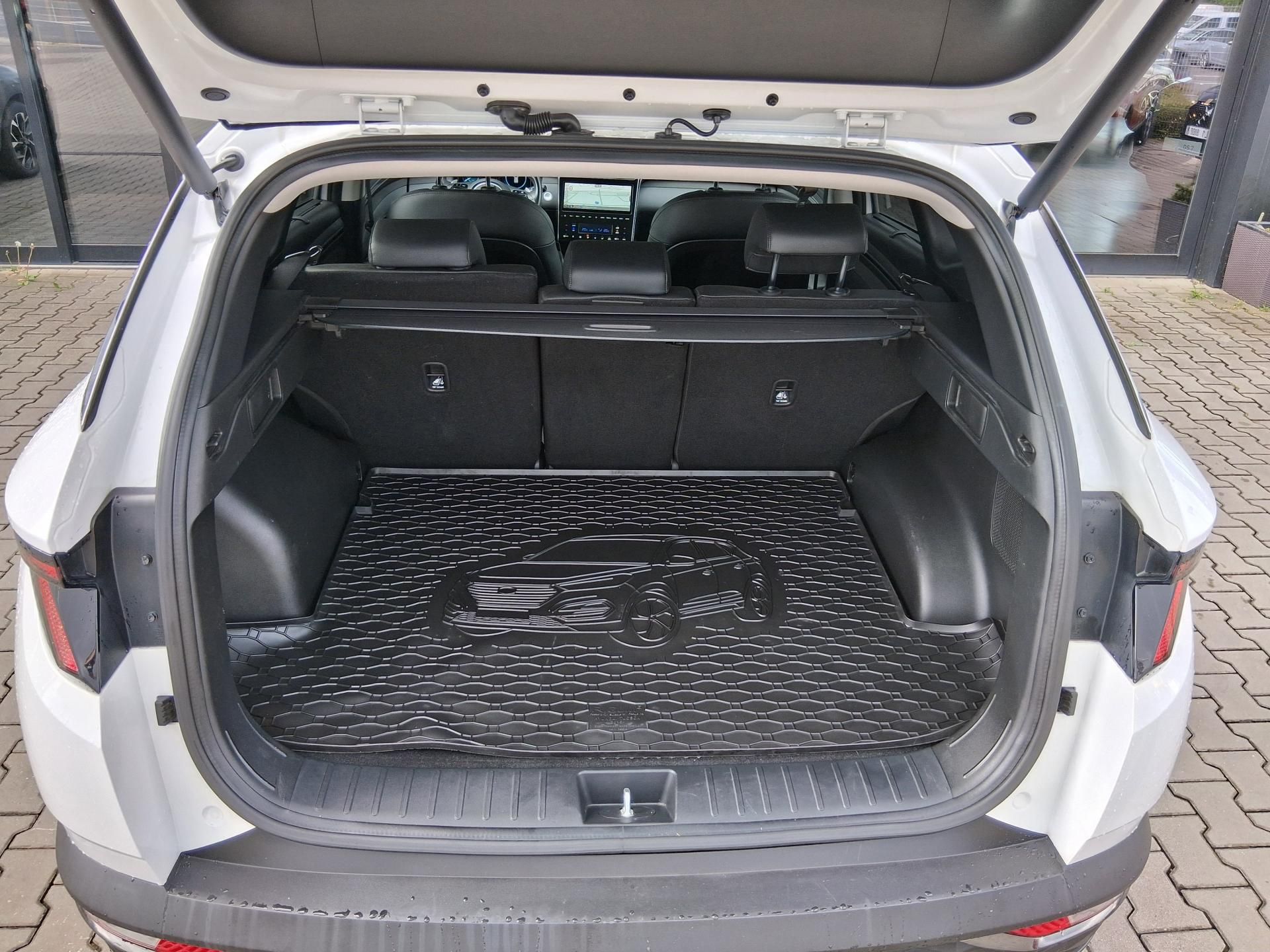 Hyundai Tucson, STYLE 1.6 CRDi 4x4 100 kW - fotka 6