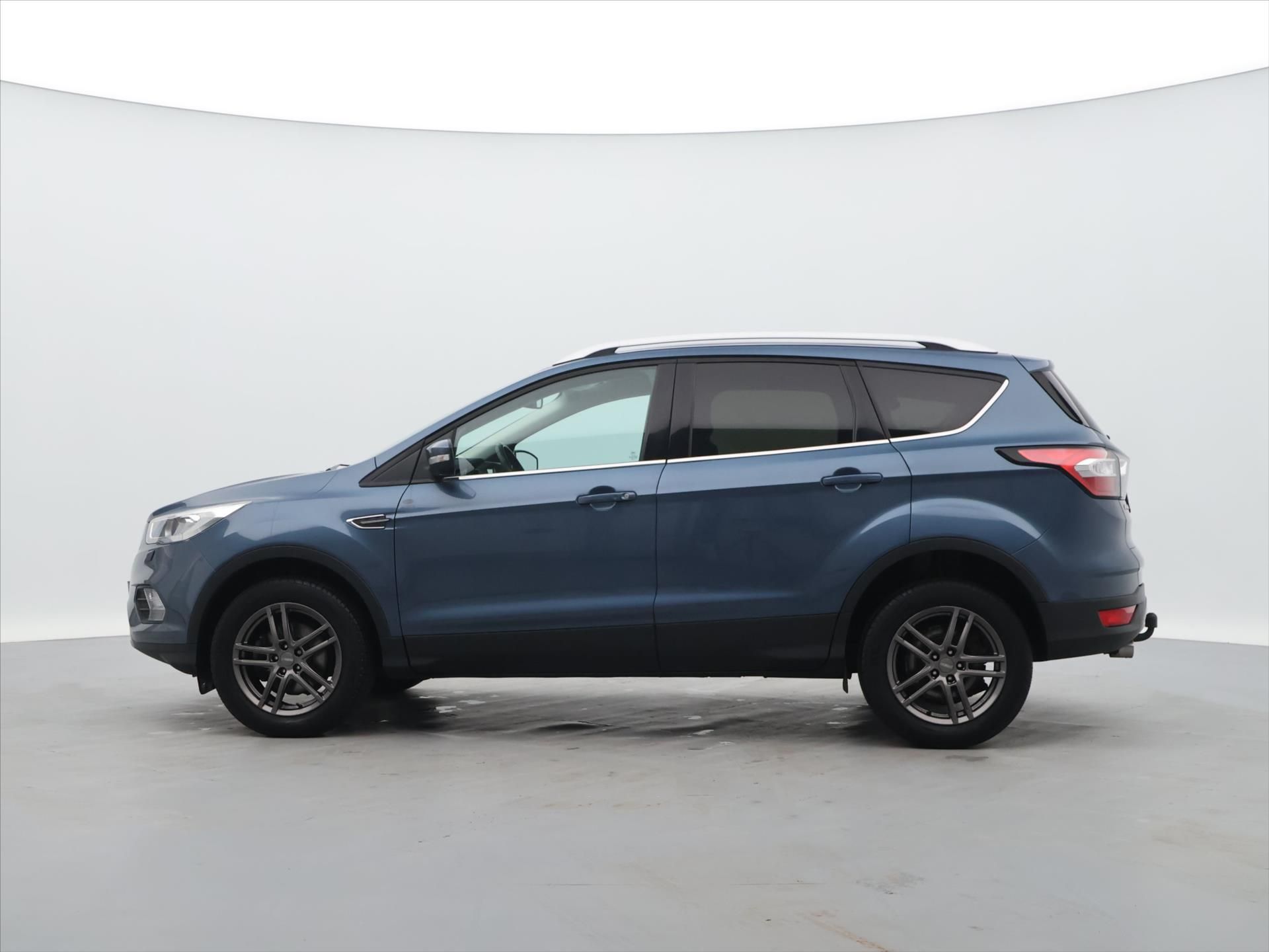 Ford Kuga, 1,5 EcoBoost 110kW Titanium CZ - fotka 4