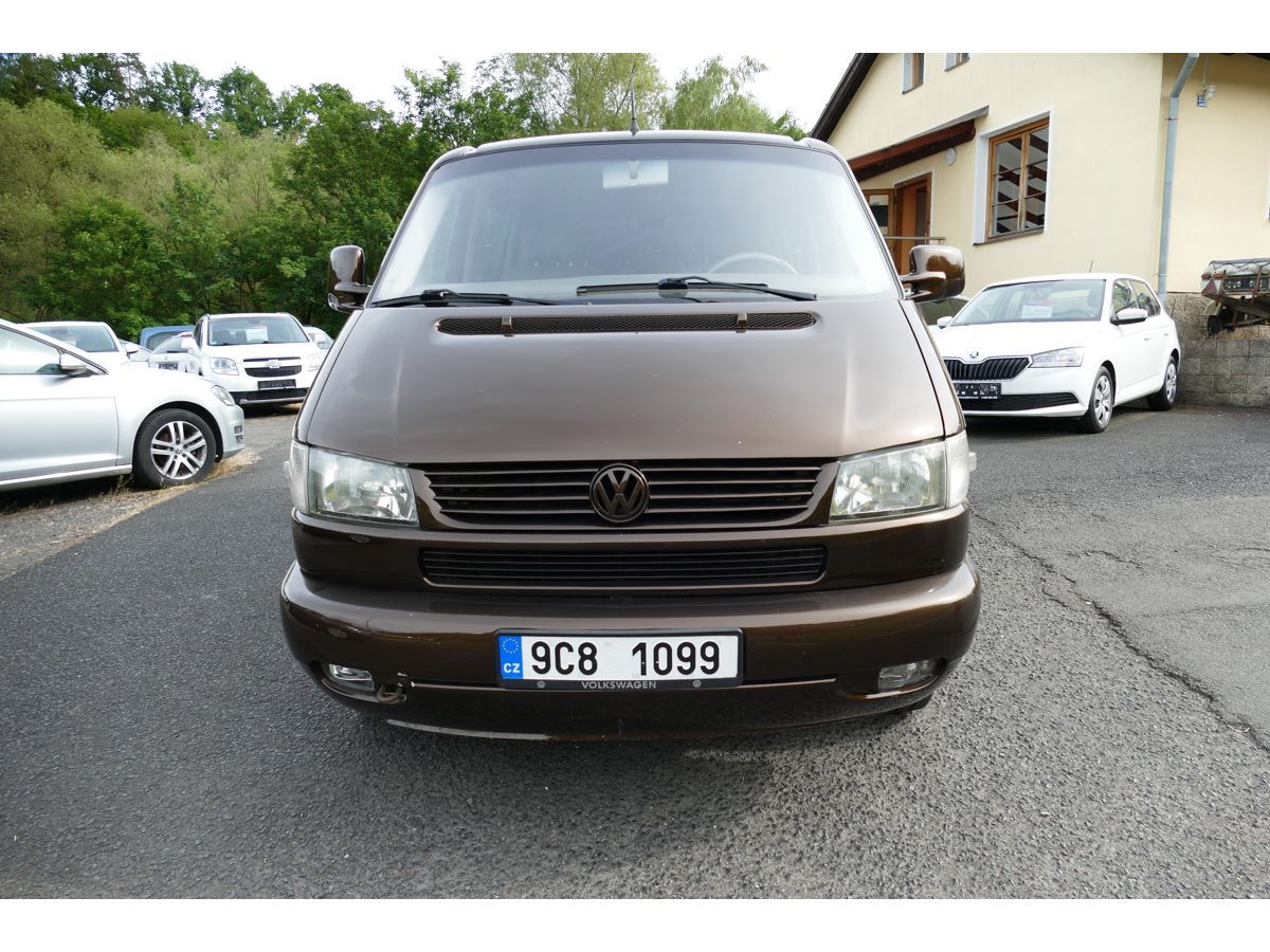 Volkswagen Multivan, 2,5TDI 111KW GENERATION - fotka 2