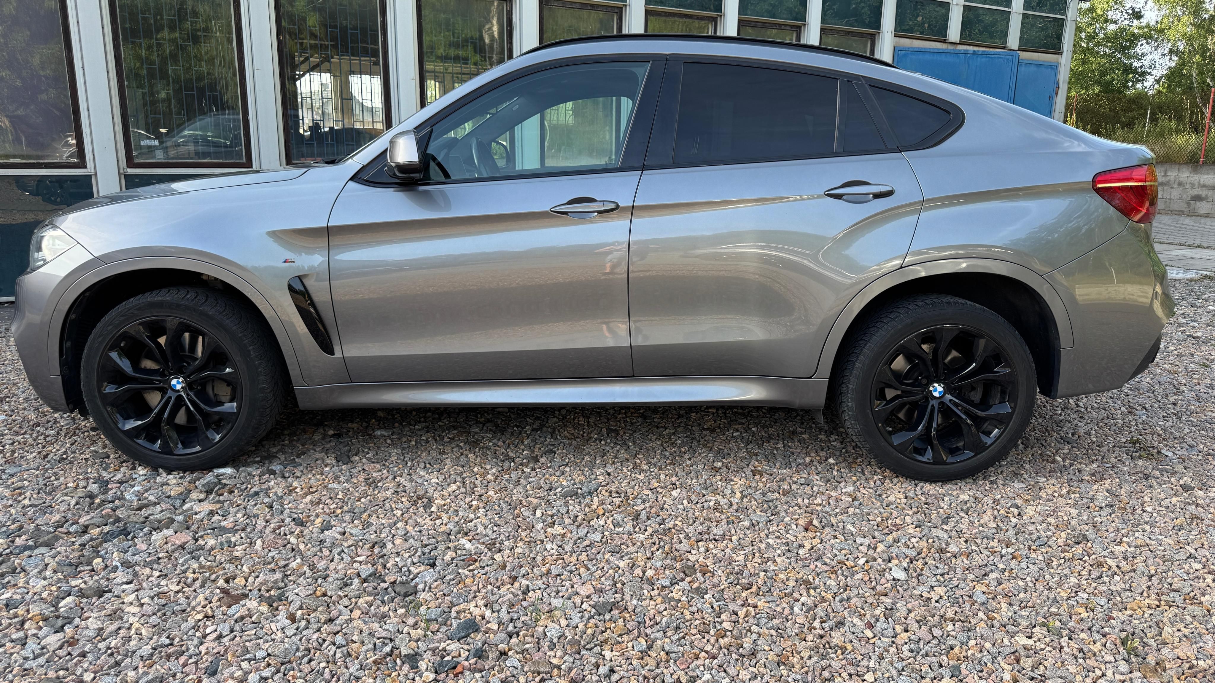 BMW X6, X6 M50D 280kw ČR - fotka 6