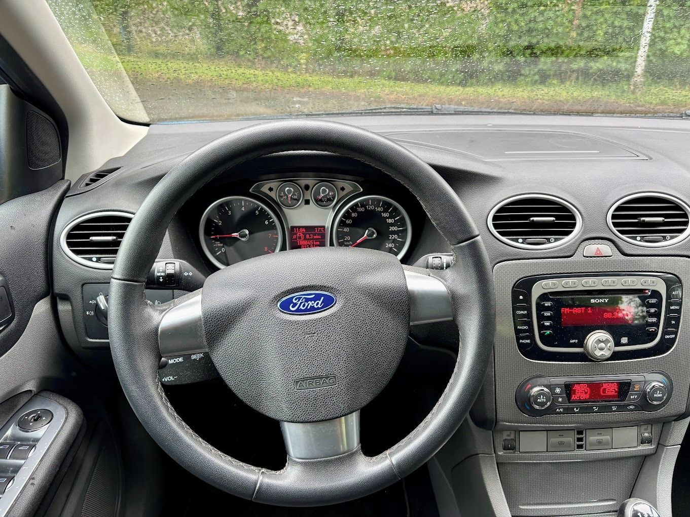 Ford Focus, 2.0 benzín, tažné, bez koroze - fotka 6