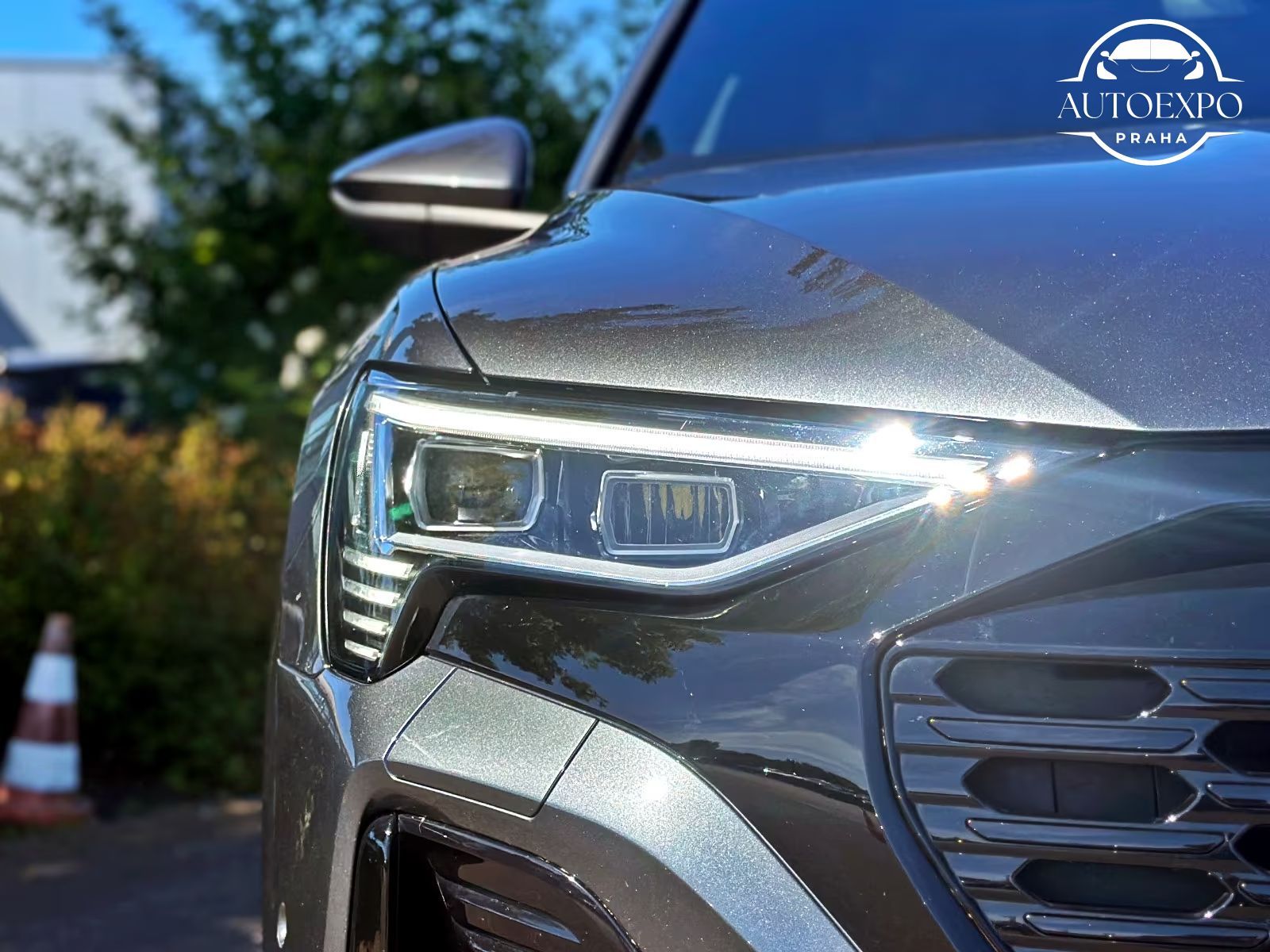 Audi Q8 e-tron, 55 qu S LINE - fotka 4